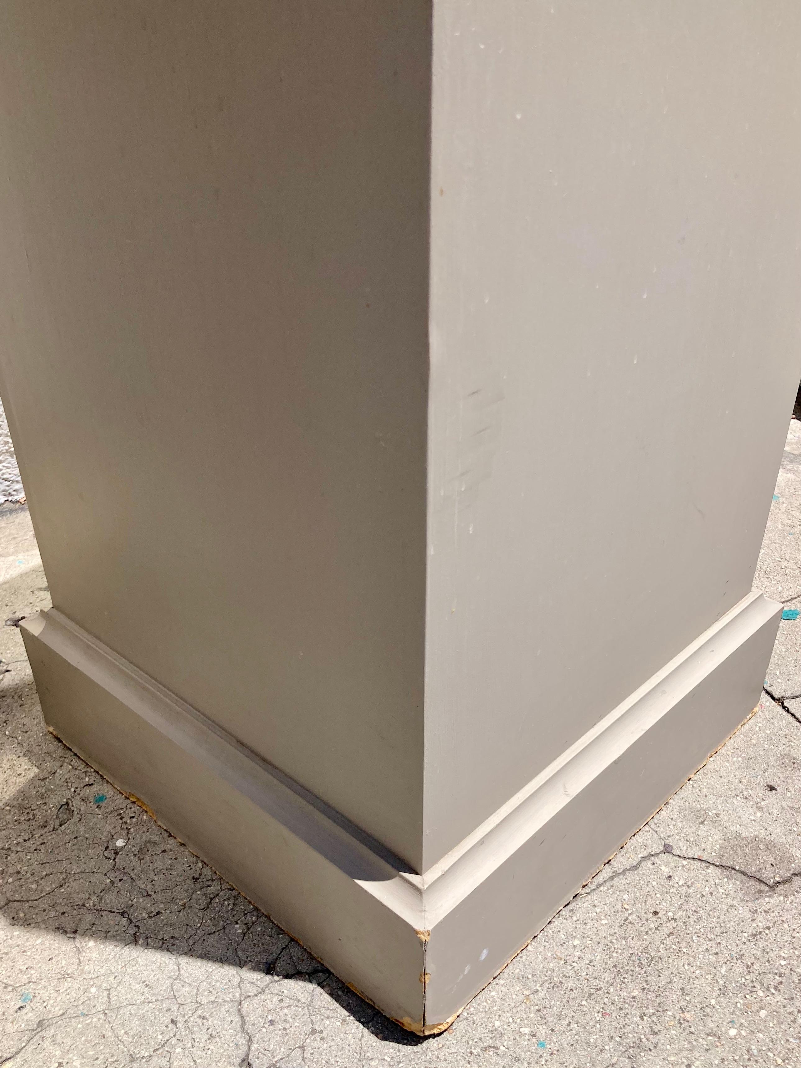 French Traditional Pedestals Paint Classic French Gray, a Pair For Sale 6
