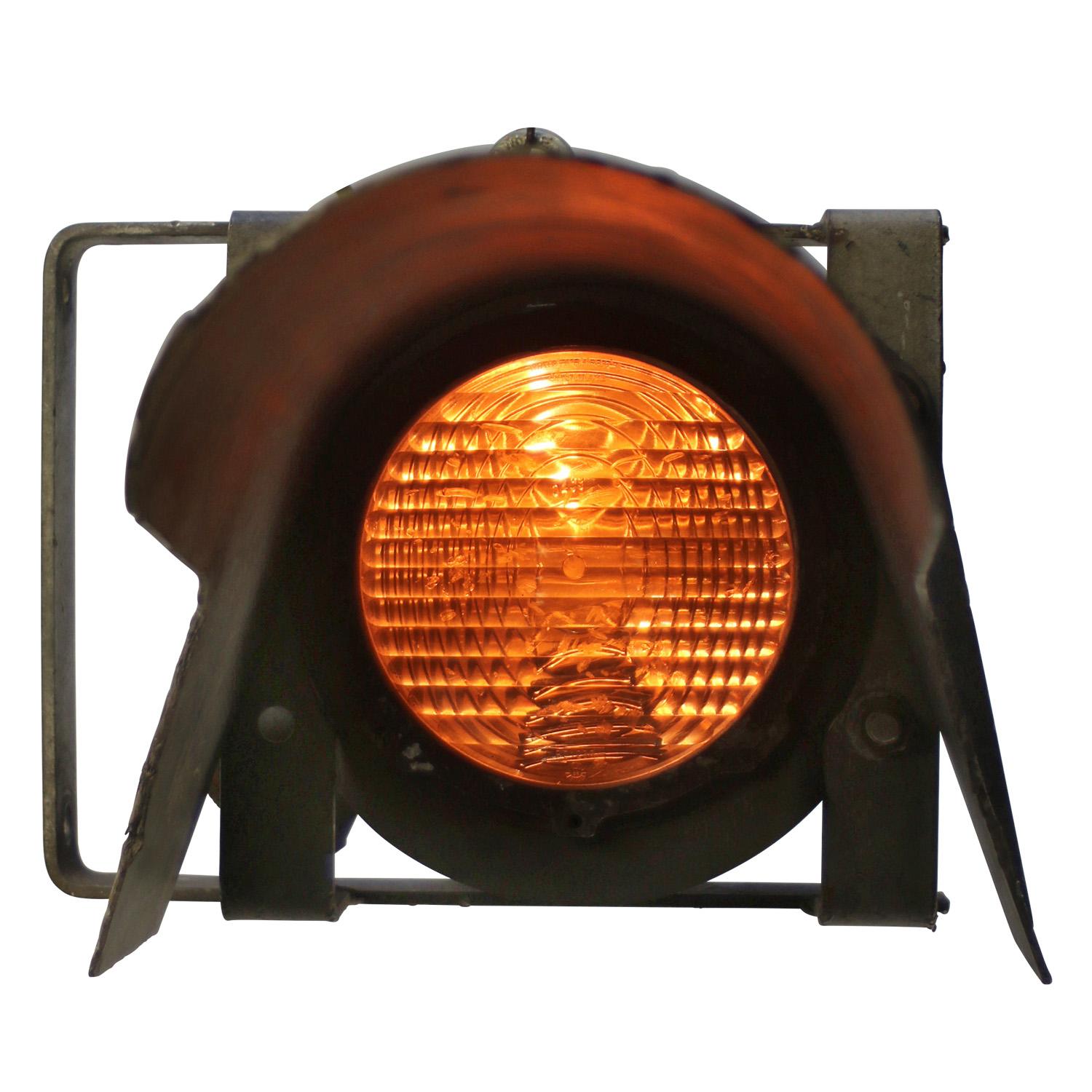 Französischer Zug Lampe Grau Metall Holophane Glas Strahler von SNCF Railroad Company (Industriell) im Angebot