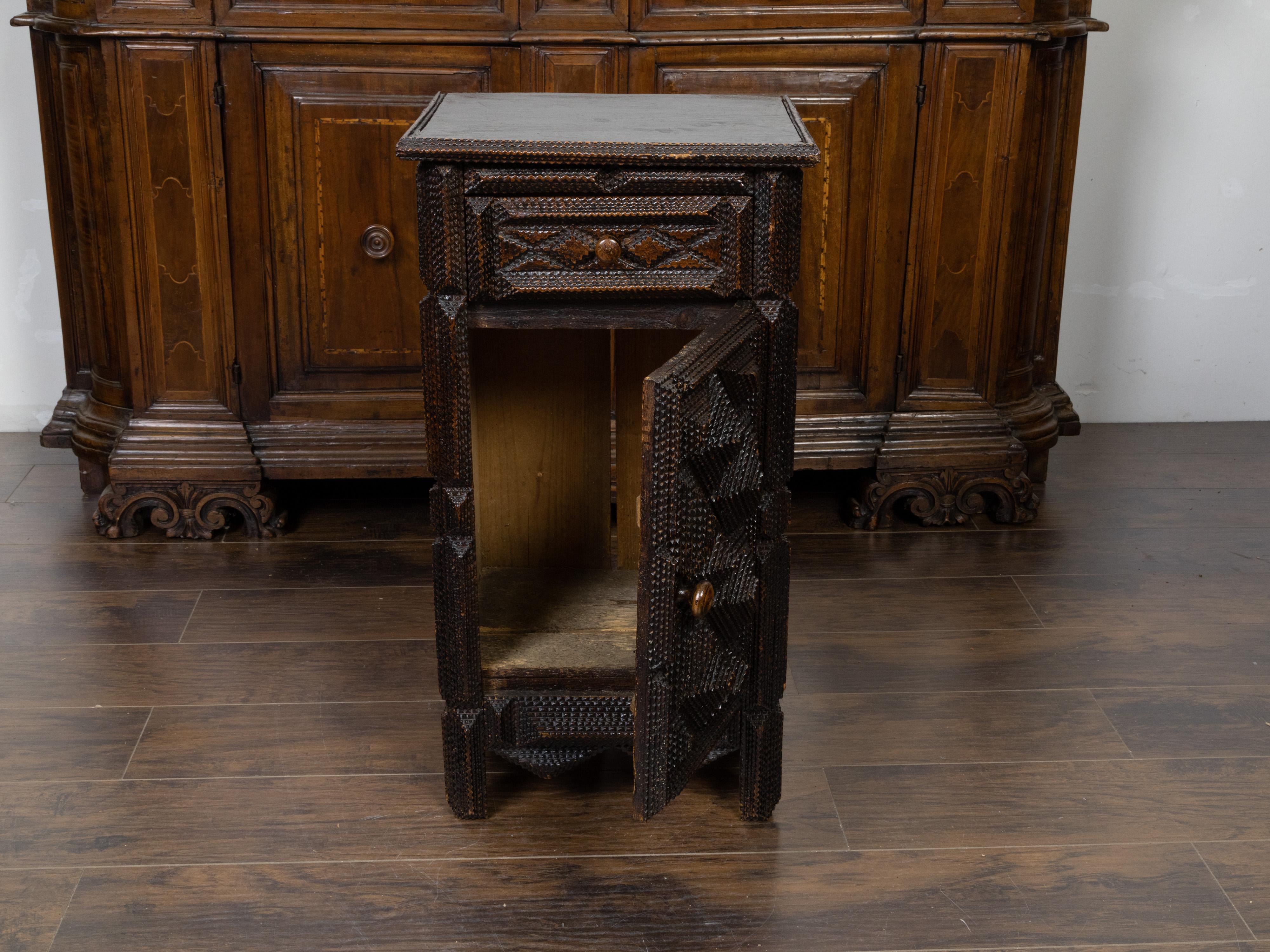 French Tramp Art 1900s Small Cabinet with Hand-Carved Geometric Raised Motifs In Good Condition In Atlanta, GA