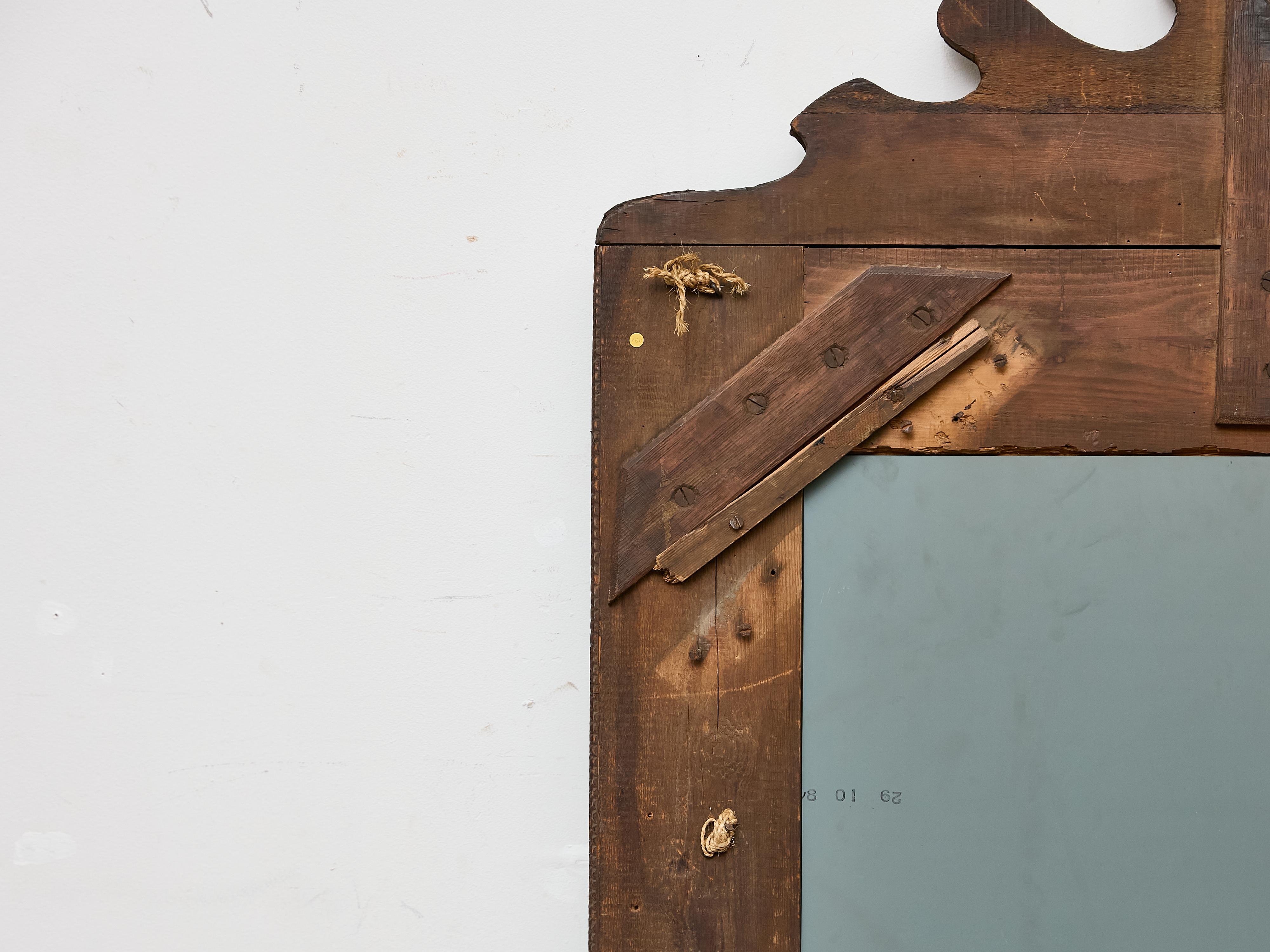 French Tramp Art Mirror with Carved Vines and Diamond Glass Inset, circa 1900 en vente 7