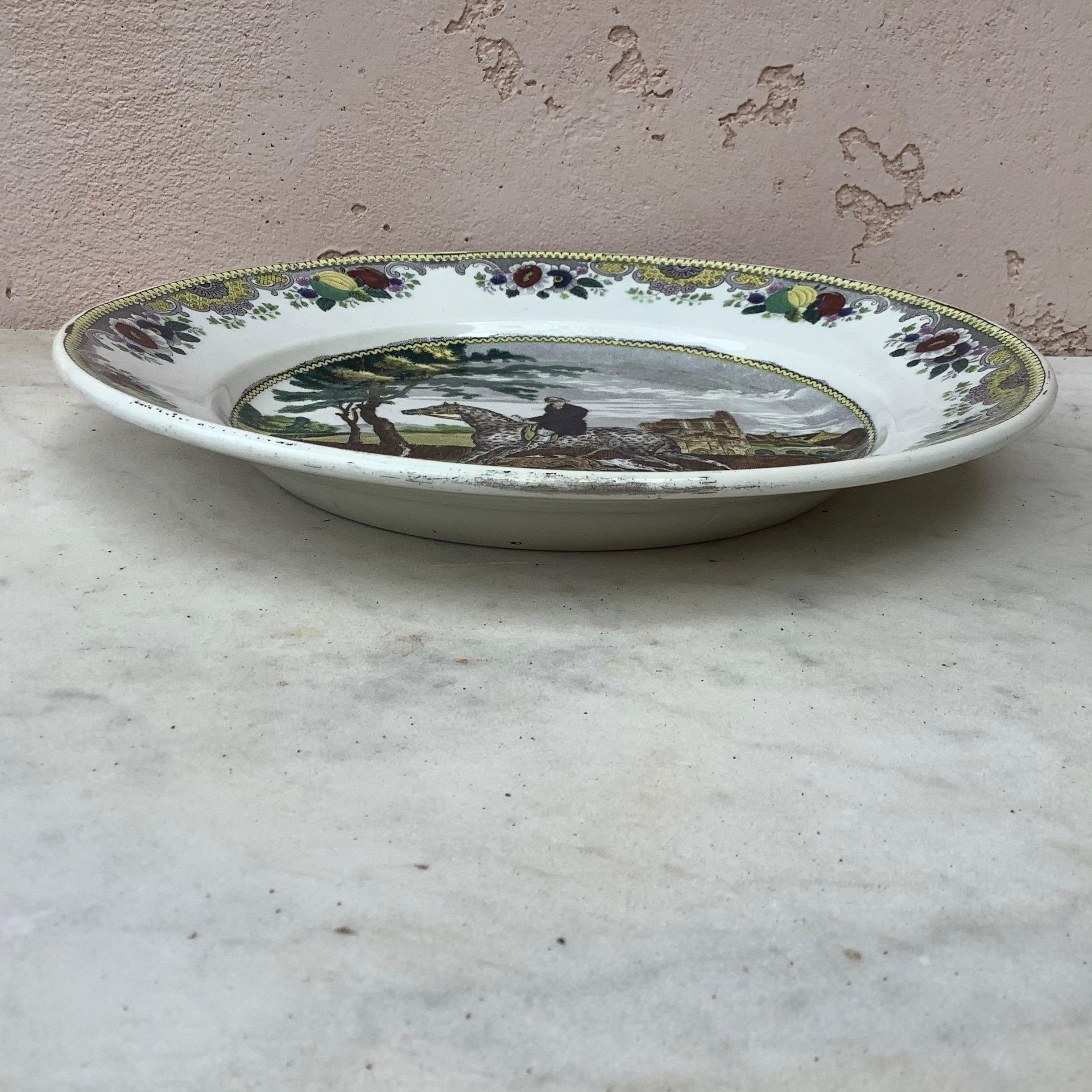 Plato cazador jinete Choisy Le Roi, hacia 1840 en Bueno estado para la venta en Austin, TX