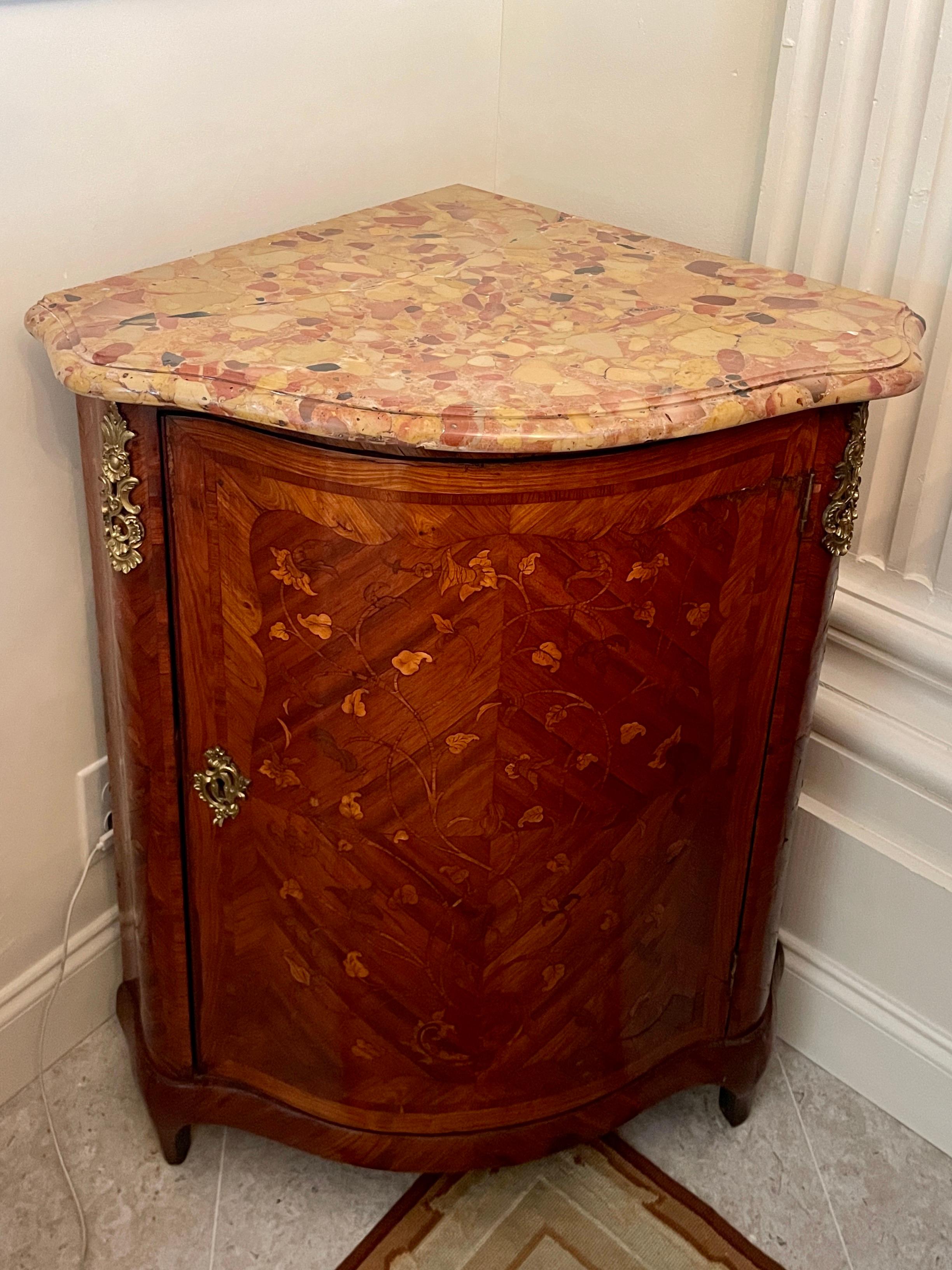 French Provincial French Transition Marble Top Corner Cabinet with Label For Sale