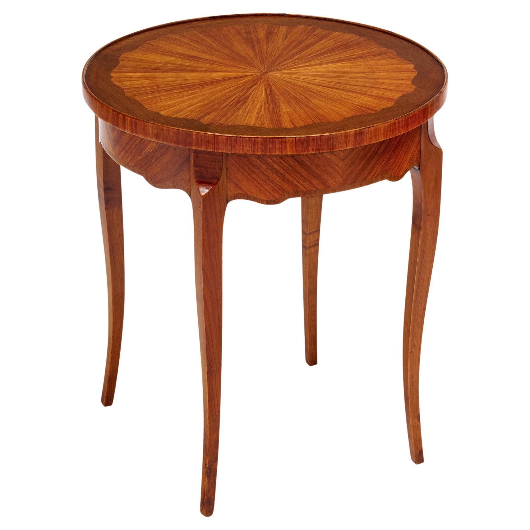 French Transition Period Side Table im Angebot