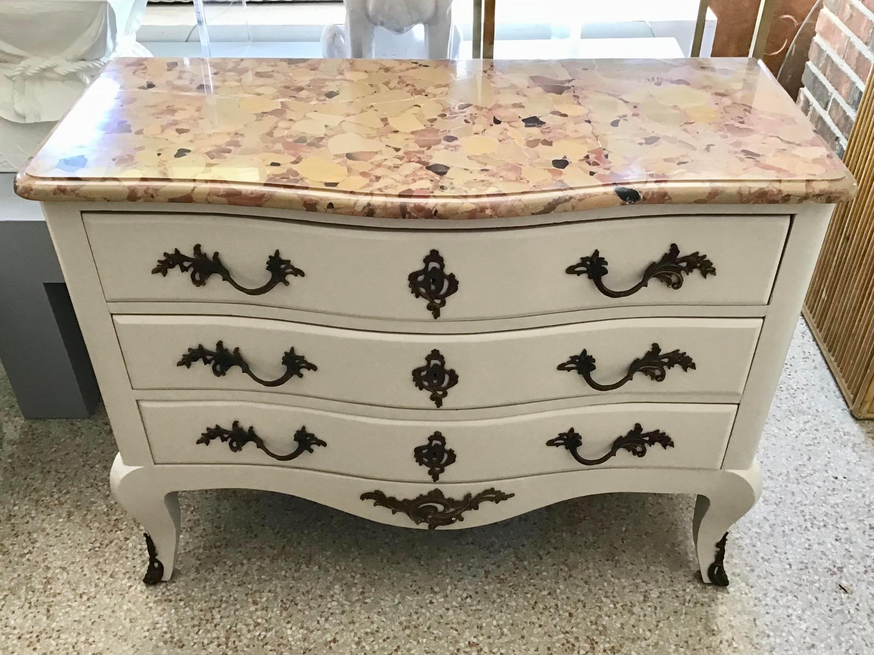 French Provincial French Transition Style Dresser Freshly Lacquered Gray with Marble Top For Sale