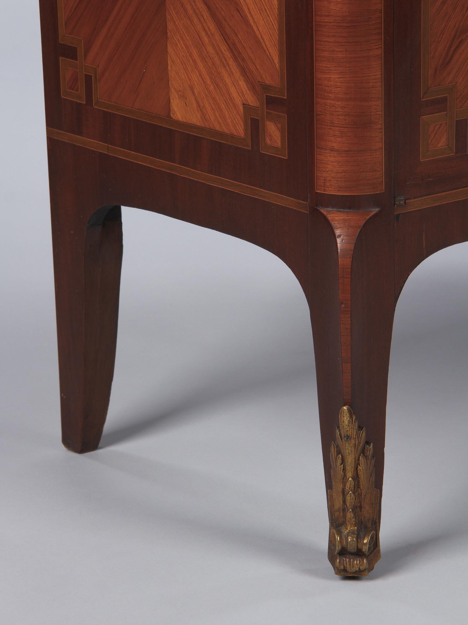 French Transition Style Marquetry Sideboard with Marble Top, 1900s (20. Jahrhundert)