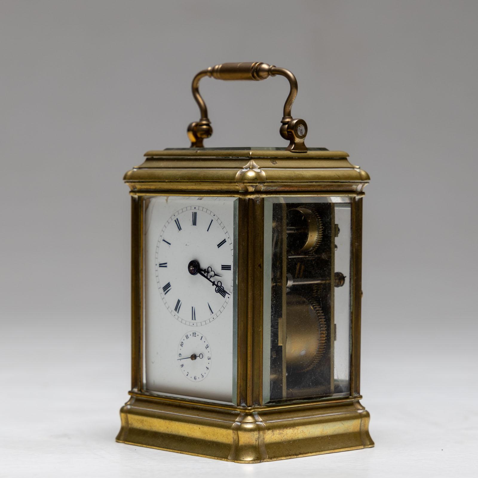 Victorien tardif Horloge de voyage française par Aiguilles, fin 19e / début 20e siècle en vente