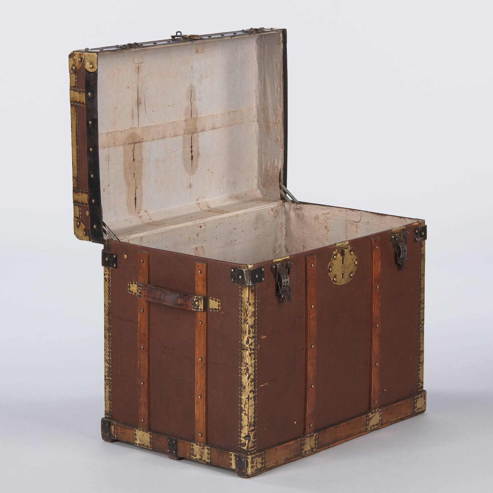 20th Century French Traveling Trunk, Early 1900s