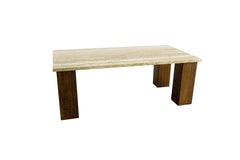 Table basse française en travertin et Oak Modernité du milieu du siècle, circa 1960