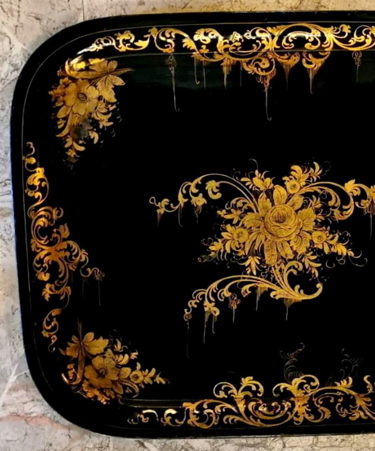 Hand-Painted French Tray Napoleon III Style in Metal Hand Painted with Gold Paint For Sale