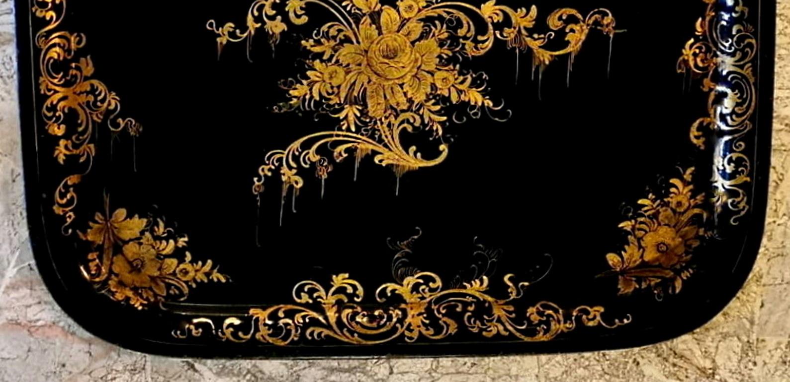 French Tray Napoleon III Style in Metal Hand Painted with Gold Paint For Sale 3