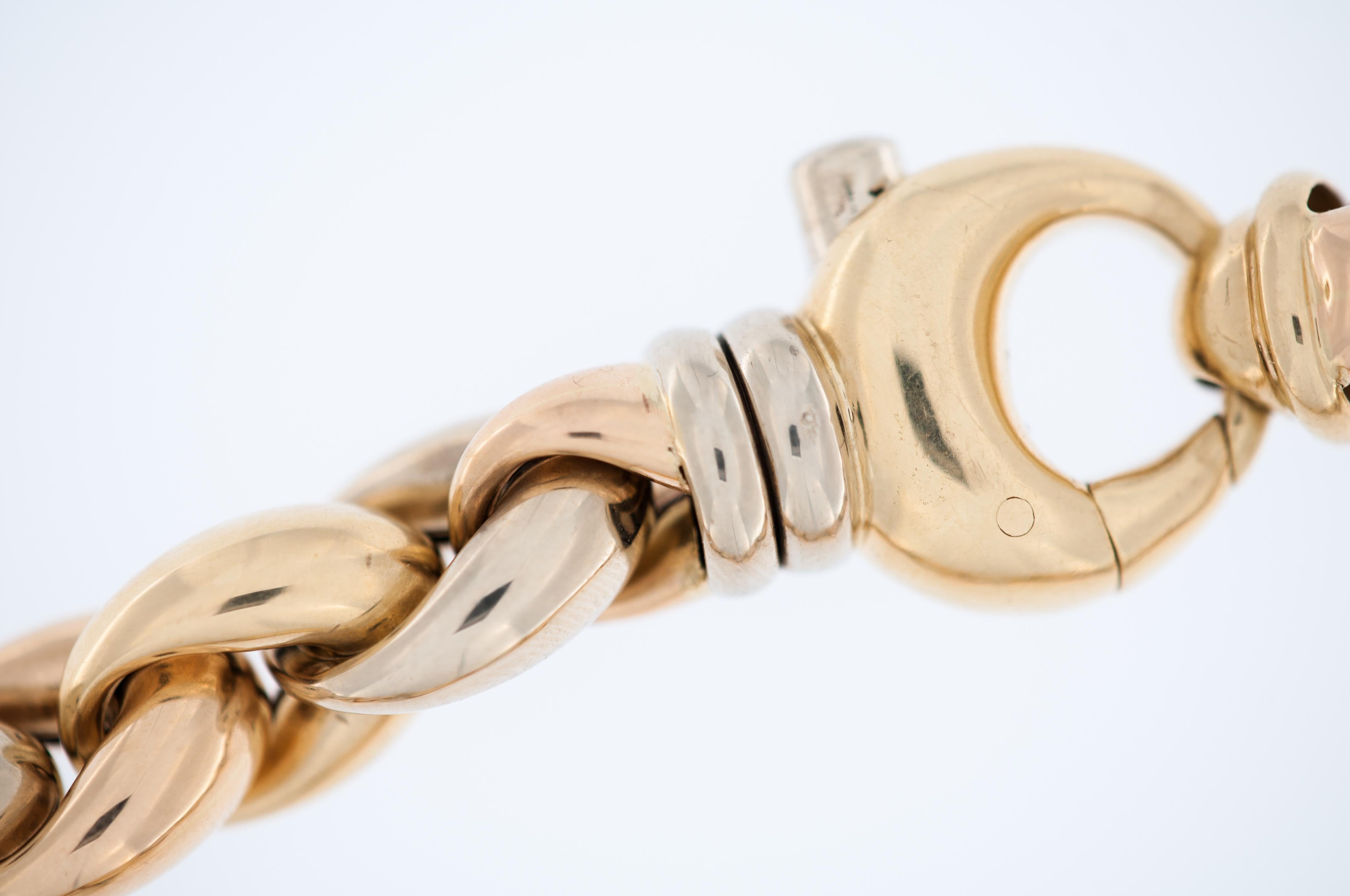 French Triple 18kt Gold Fashion Bracelet In Good Condition For Sale In Esch sur Alzette, Esch-sur-Alzette