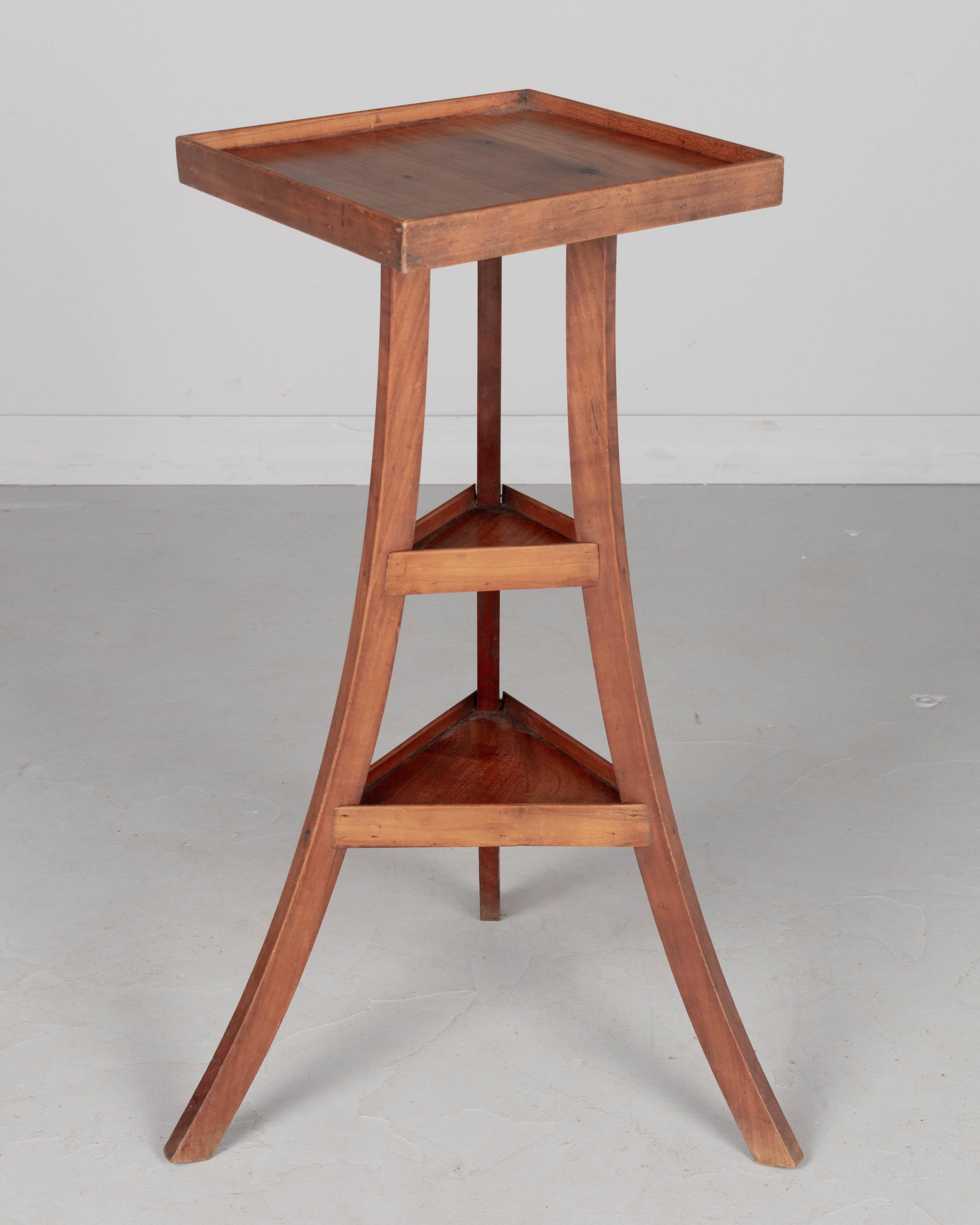 French Tripod Accent Drink Table In Good Condition For Sale In Winter Park, FL