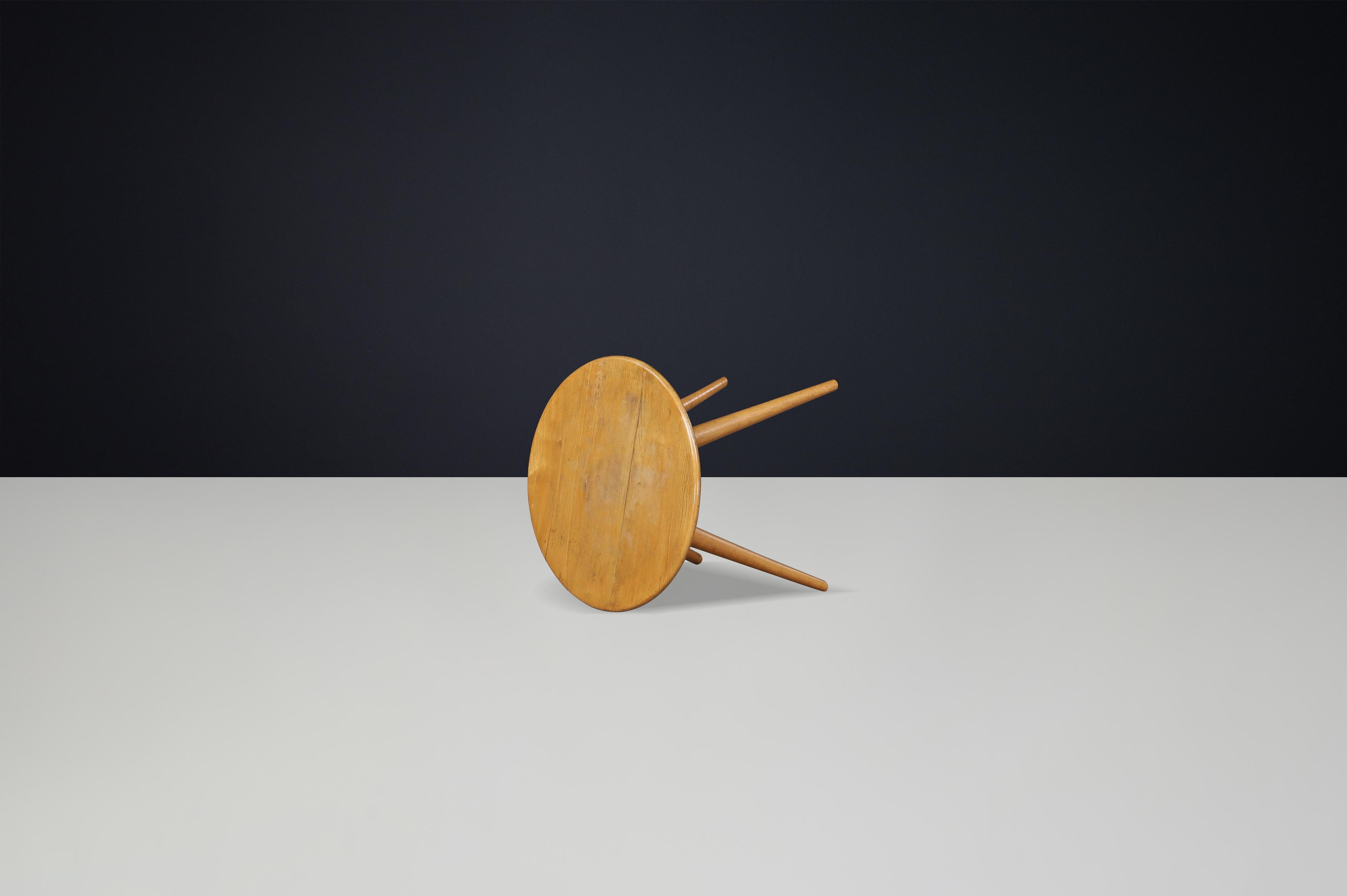 French Side Table in Ash, 1950s For Sale 2