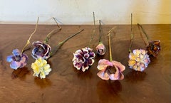 Bouquet français en trompe-l'œil composé de fleurs en fausse porcelaine