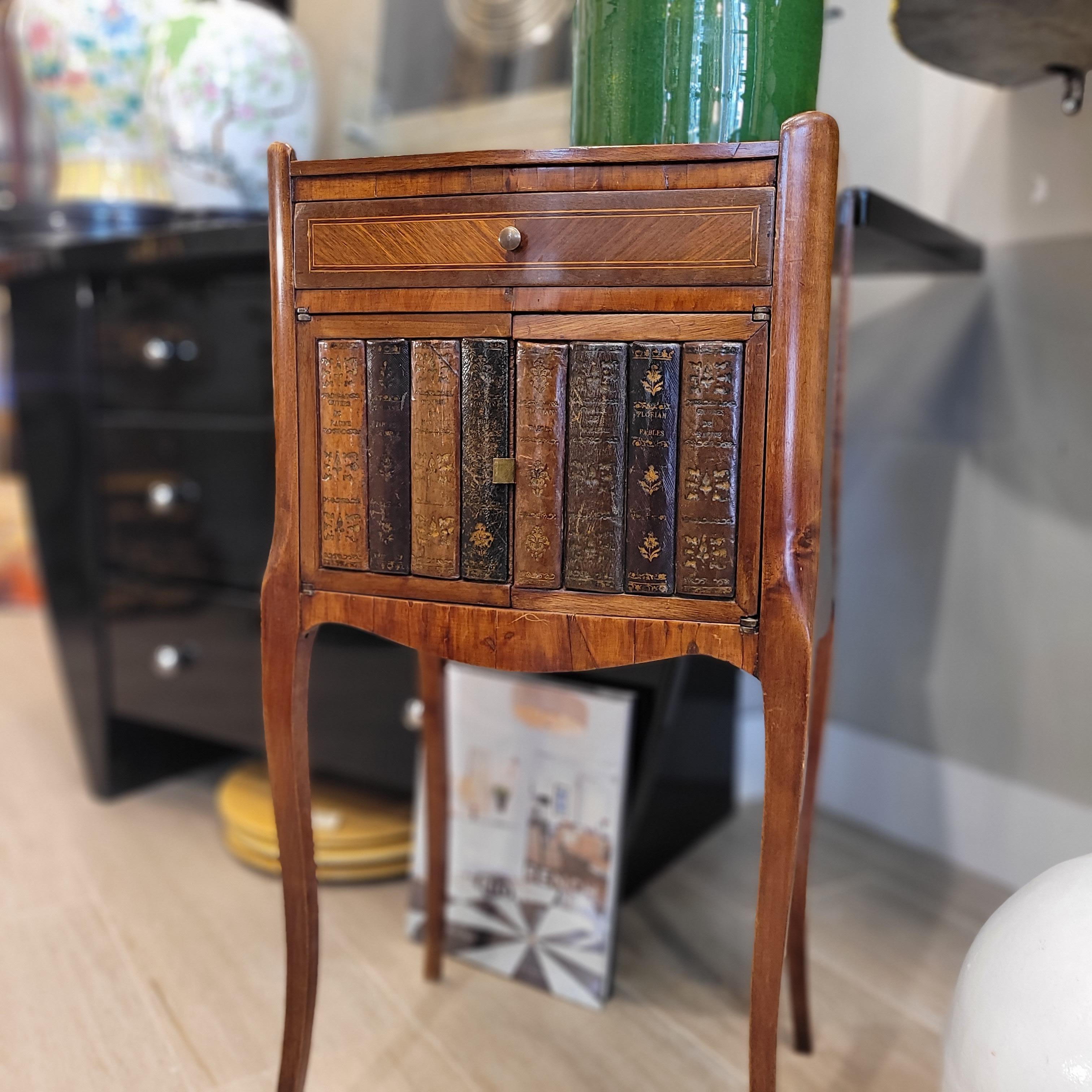 Tavolino francese trompe l'oeil, Napoleone III, legno, intarsi e pelle in vendita 5