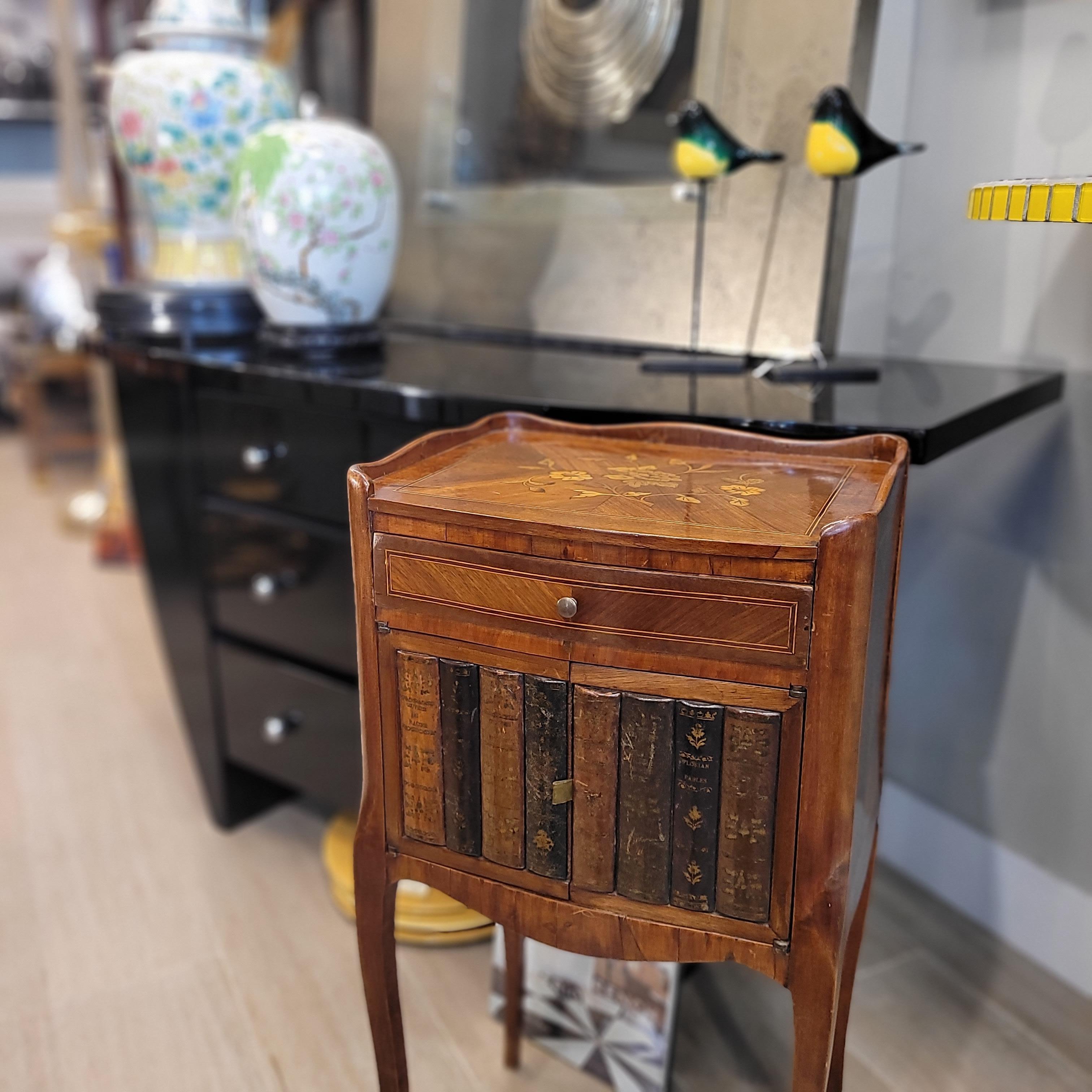 Tavolino francese trompe l'oeil, Napoleone III, legno, intarsi e pelle in vendita 6
