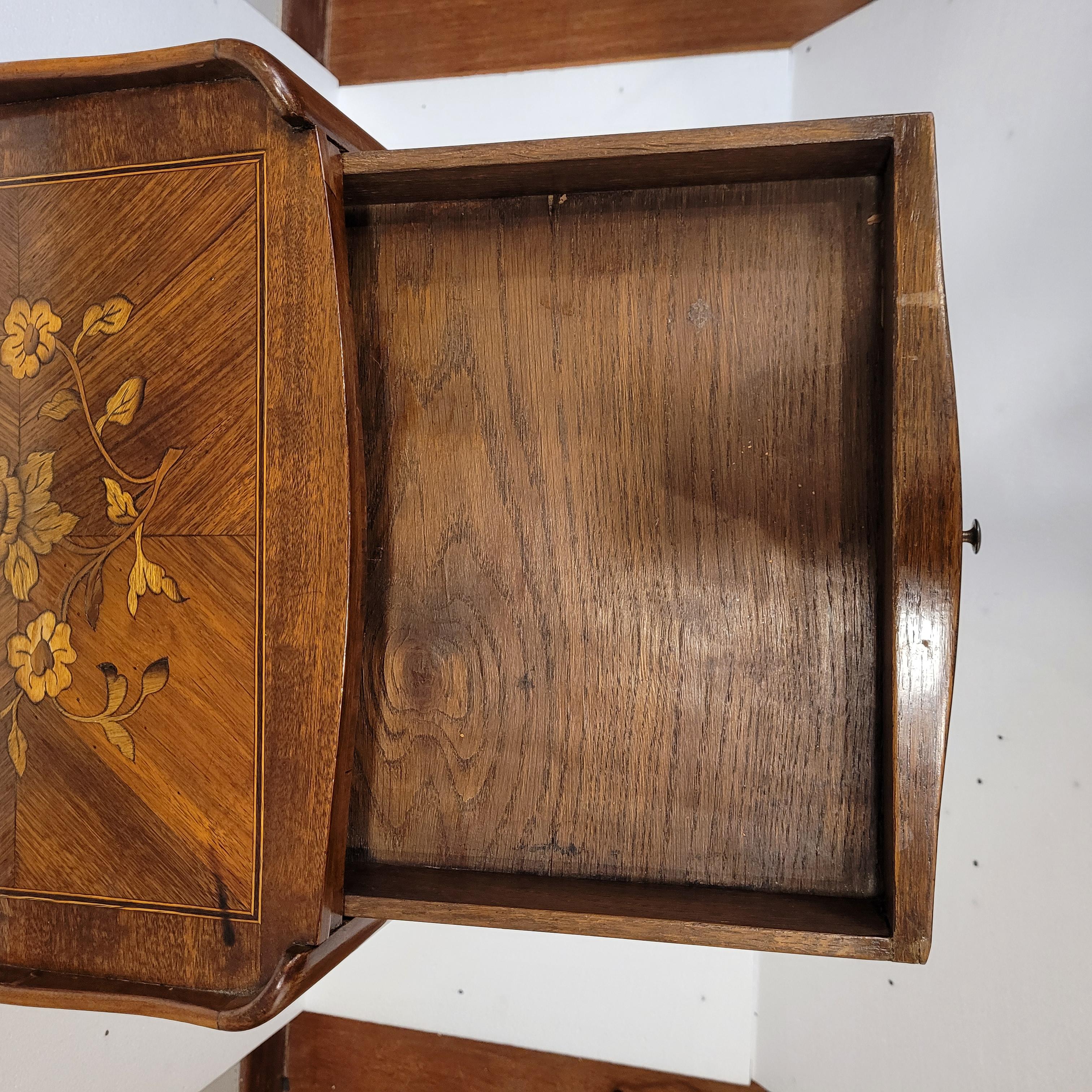 Tavolino francese trompe l'oeil, Napoleone III, legno, intarsi e pelle in vendita 8