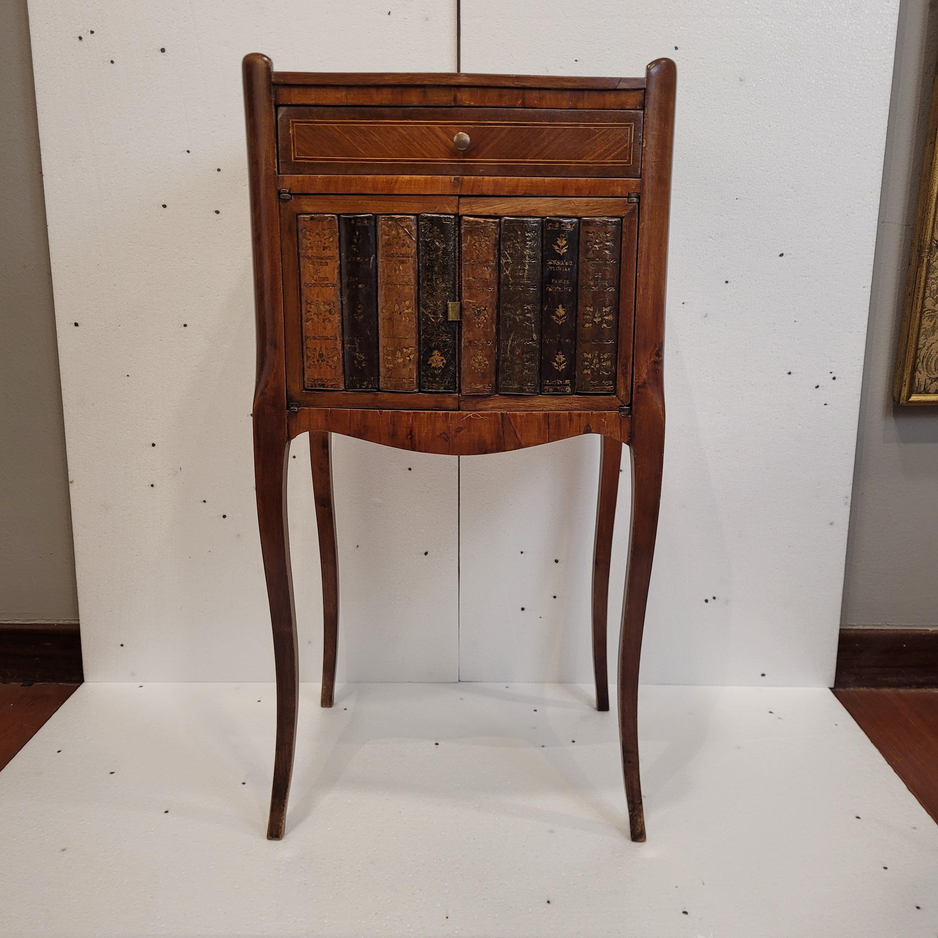 Fine XIX secolo Tavolino francese trompe l'oeil, Napoleone III, legno, intarsi e pelle in vendita