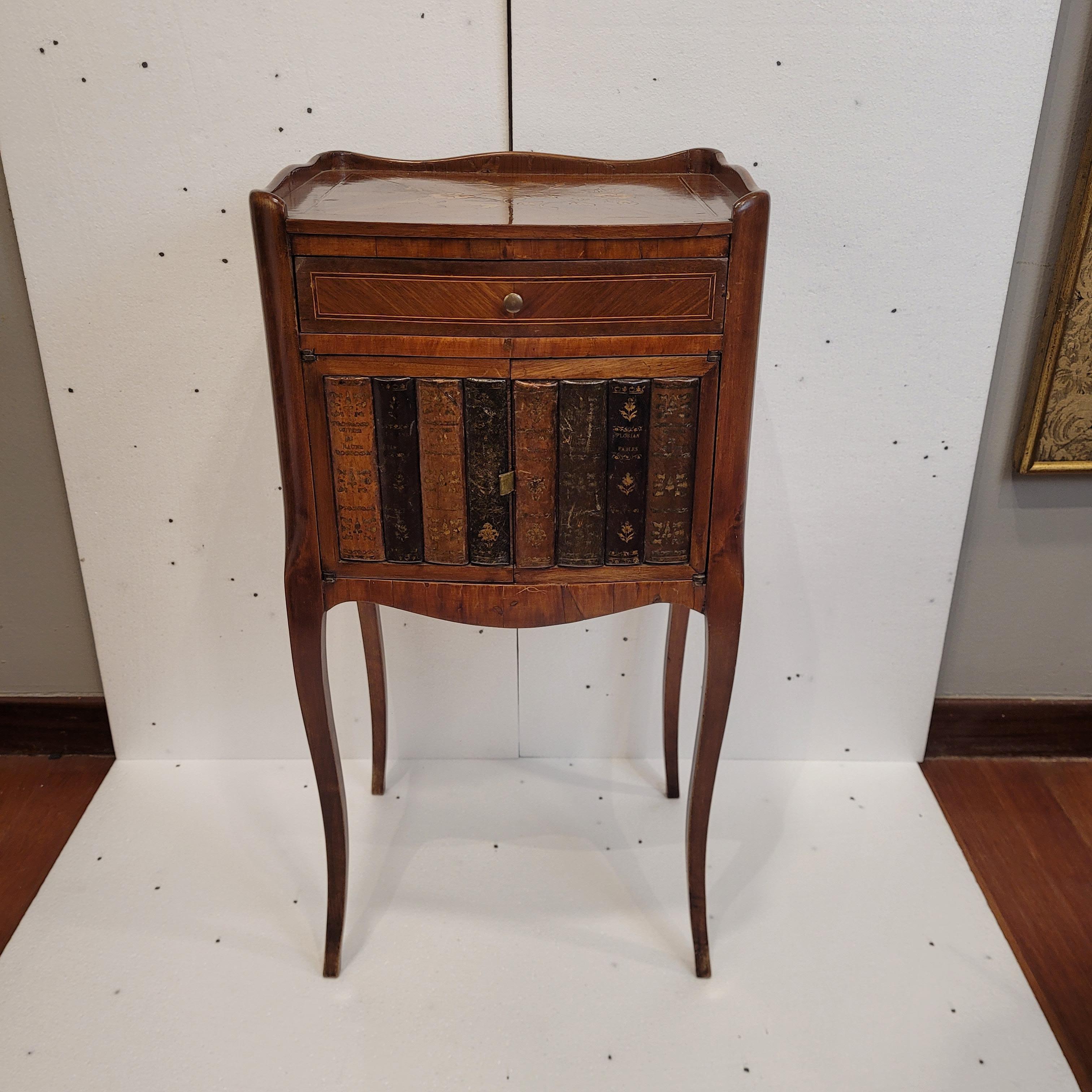 Pelle Tavolino francese trompe l'oeil, Napoleone III, legno, intarsi e pelle in vendita