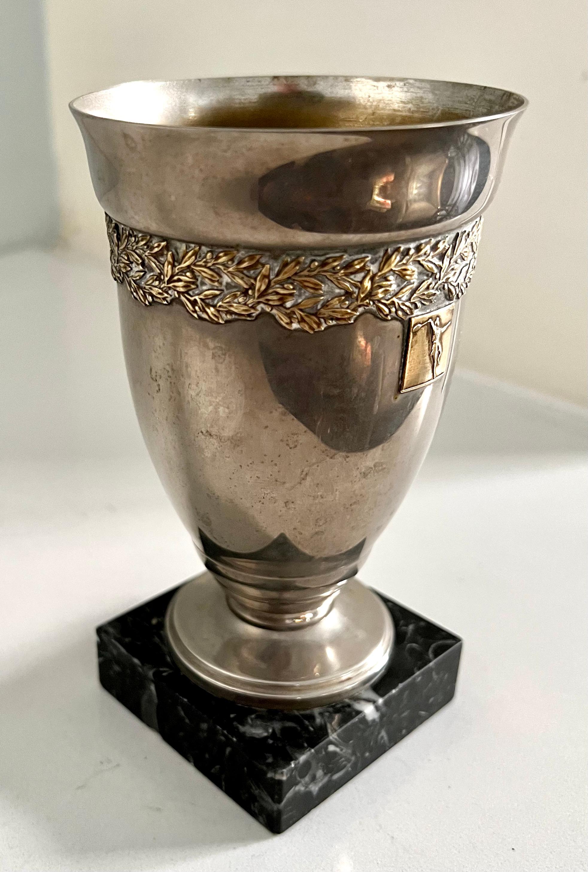 French Trophy Style Cup on Marble Base In Good Condition For Sale In Los Angeles, CA