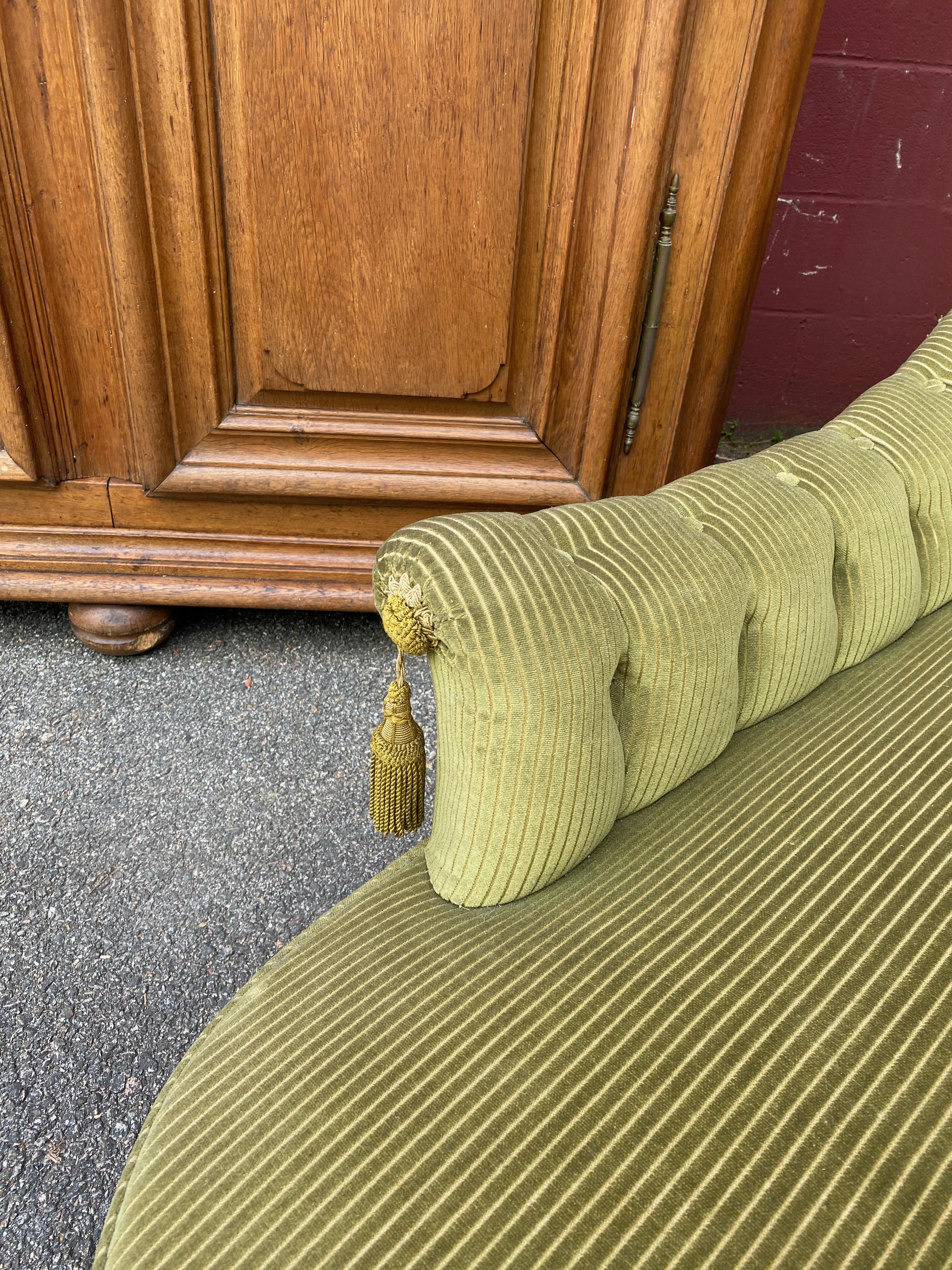 French Tufted Asymmetrical Chaise in Green Velvet 3