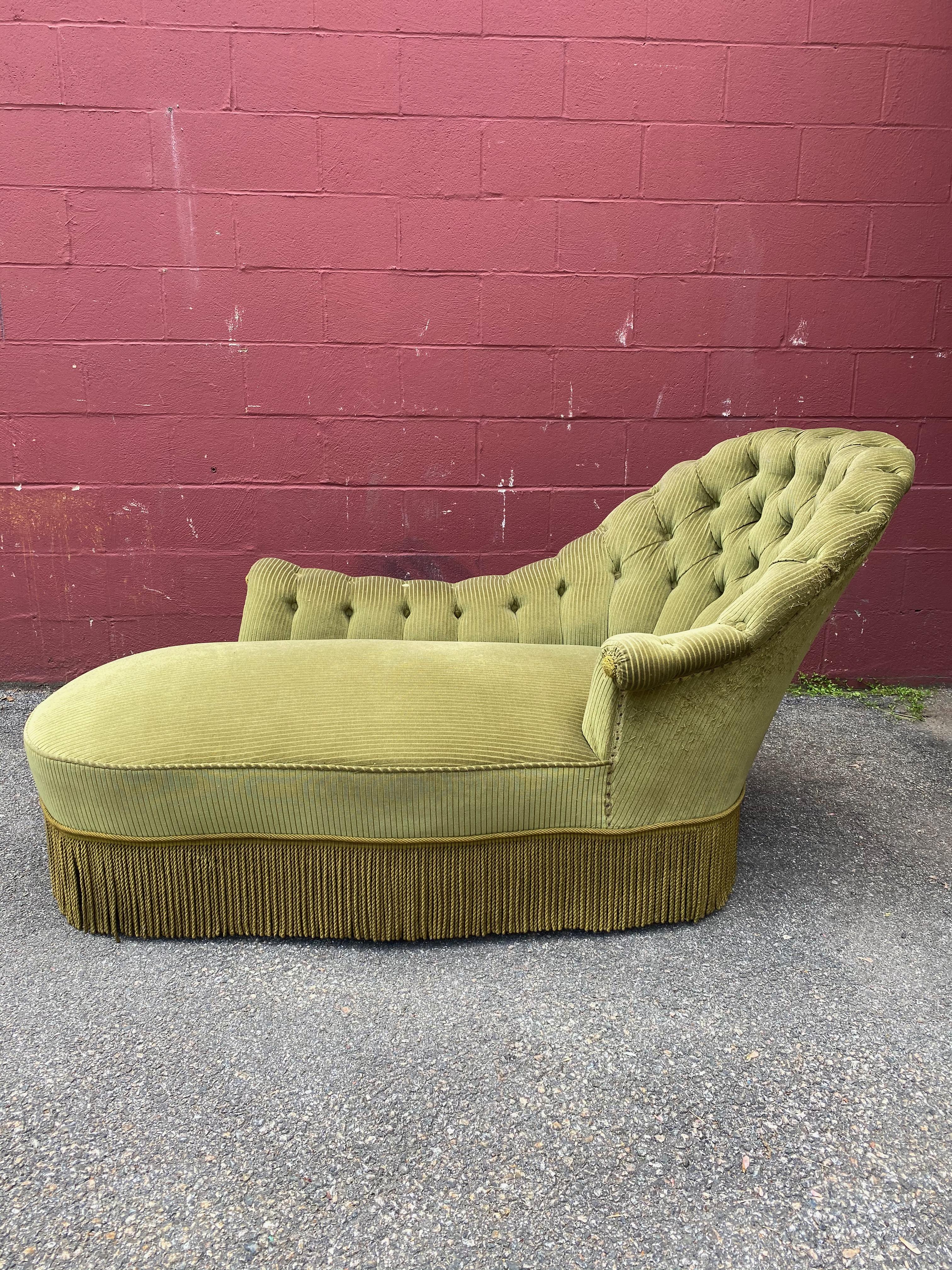 green chaise lounge vintage