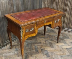 Bureau en bois de tulipier