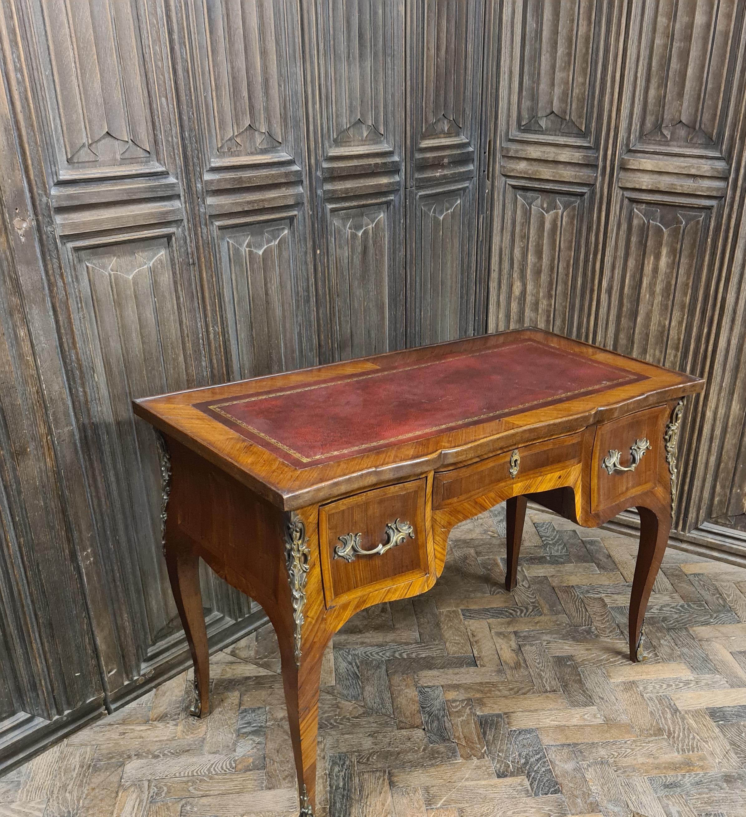 French Tulipwood Writing Desk For Sale 3