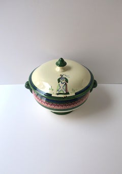 Sopera francesa Mujer vestida