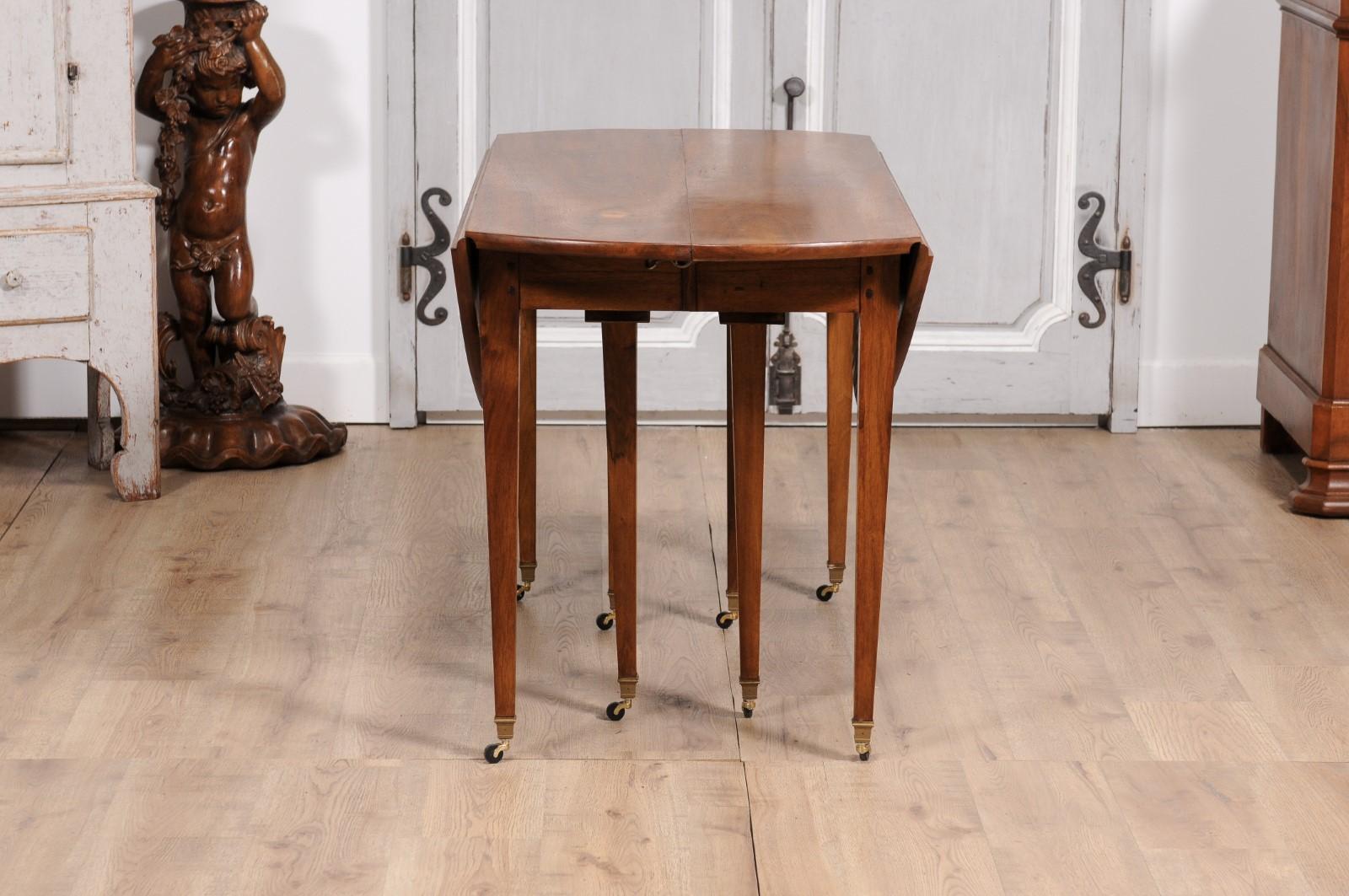 20th Century French Turn of the Century 1900s Walnut Extension Dining Table With Five Leaves For Sale