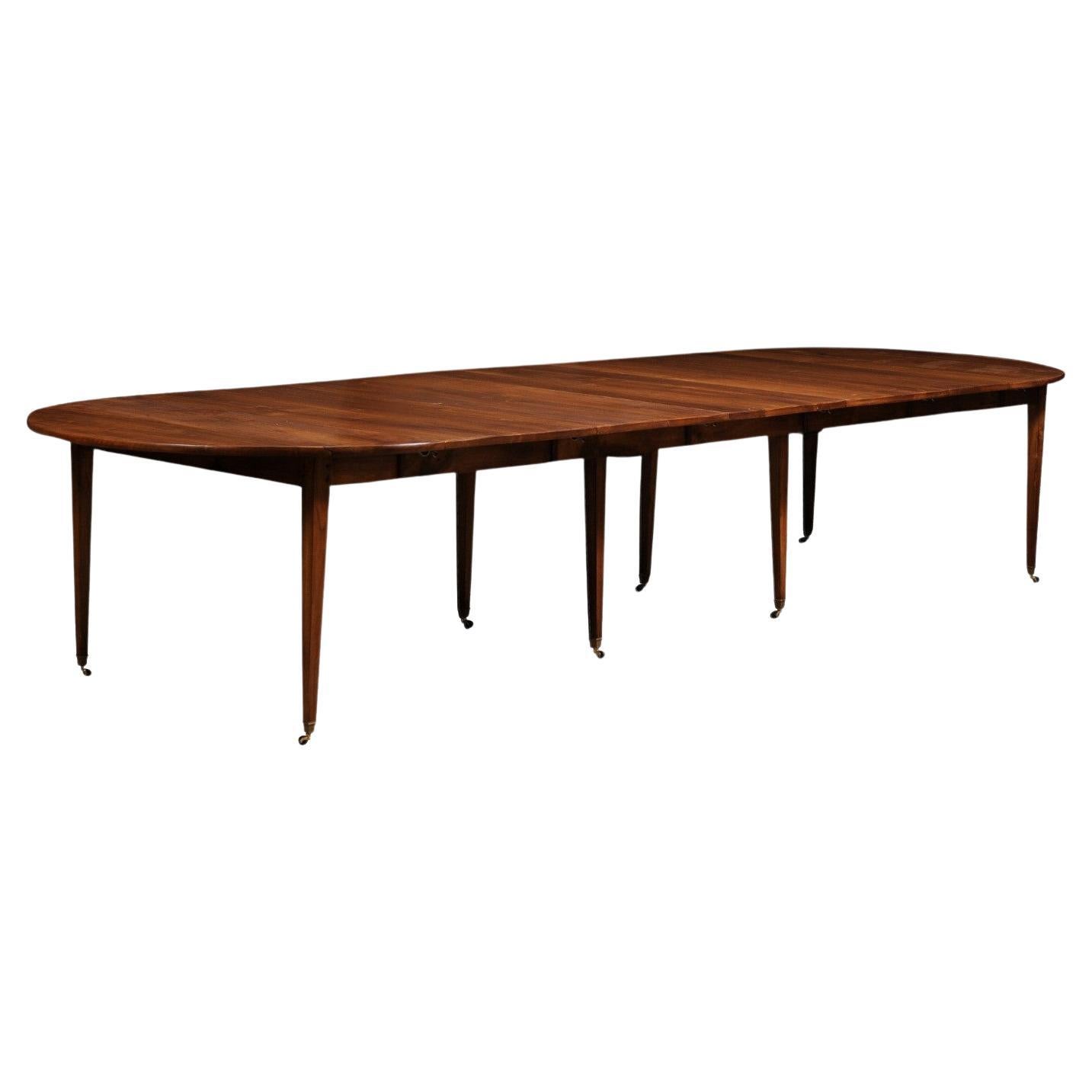 French Turn of the Century 1900s Walnut Extension Dining Table With Five Leaves For Sale