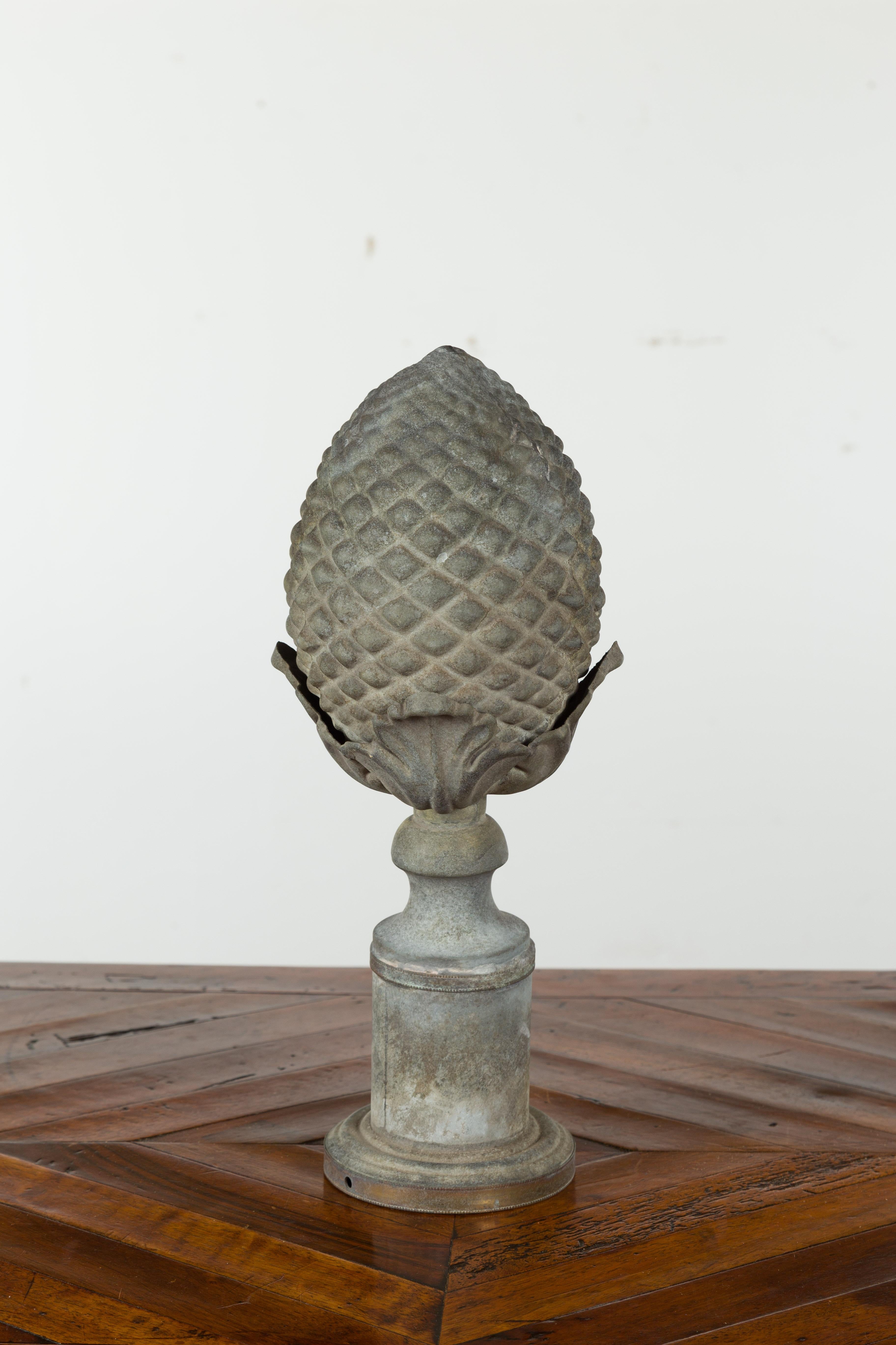 French Turn of the Century 1900s Zinc Pinecone Fragment with Acanthus Leaves For Sale 6