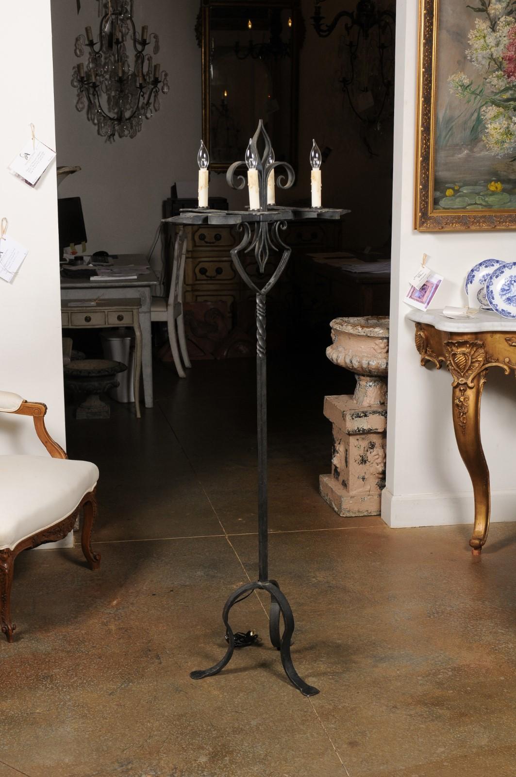 French Turn of the Century Candelabras Style Four-Light Wrought-Iron Floor Lamp In Good Condition For Sale In Atlanta, GA