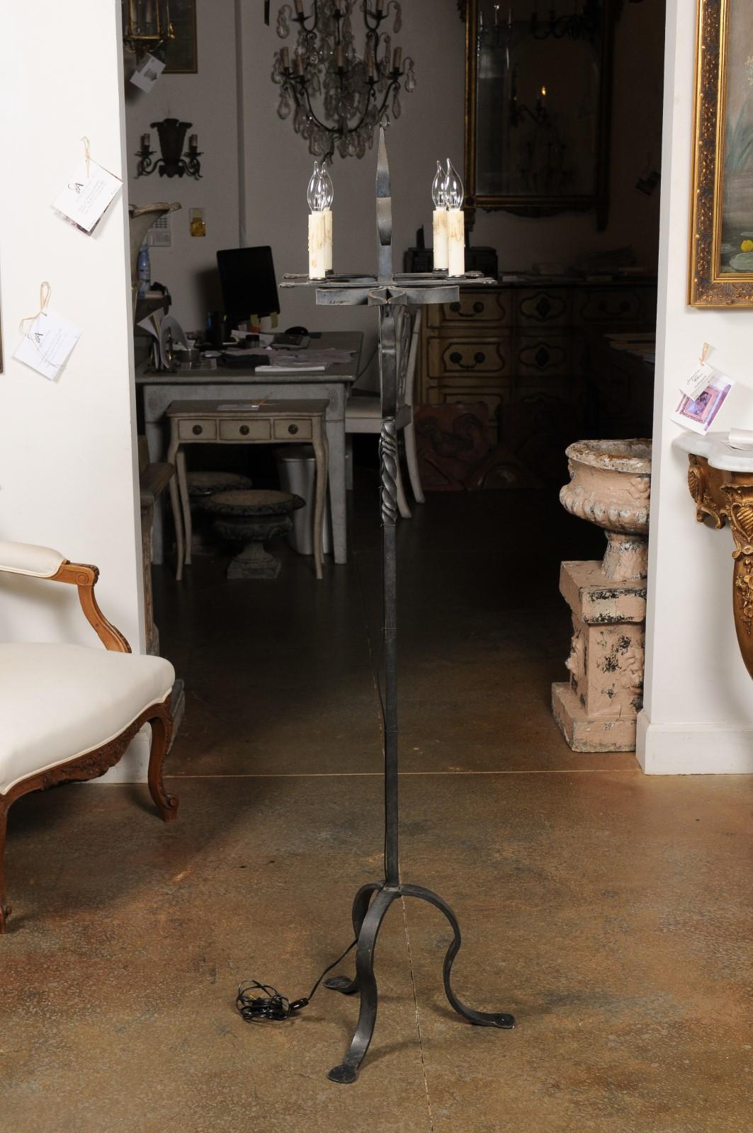 French Turn of the Century Candelabras Style Four-Light Wrought-Iron Floor Lamp For Sale 4
