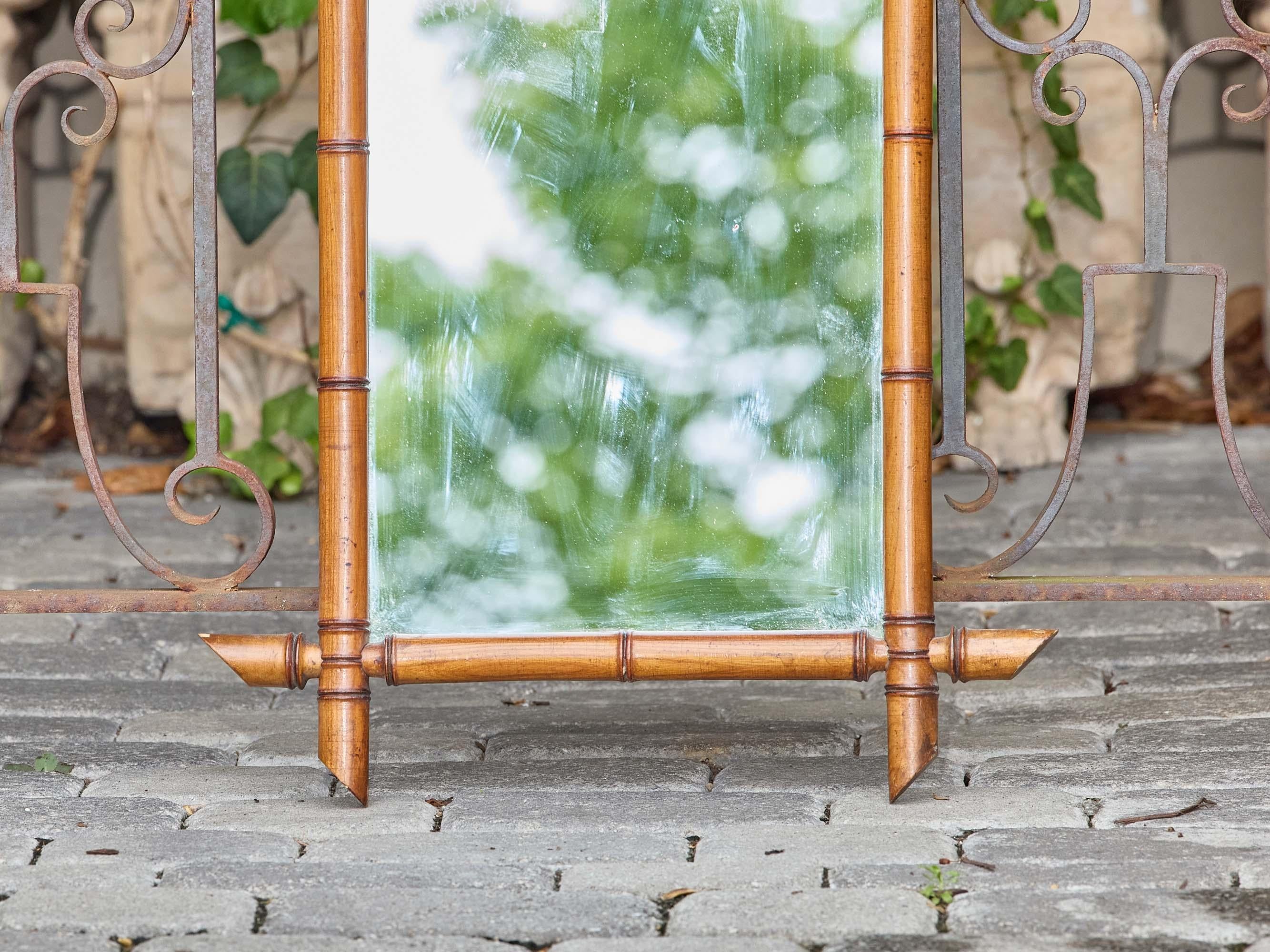 Espejo de Pared Francés de Faux Bambú de Fin de Siglo en Madera Tono Miel siglo XX en venta