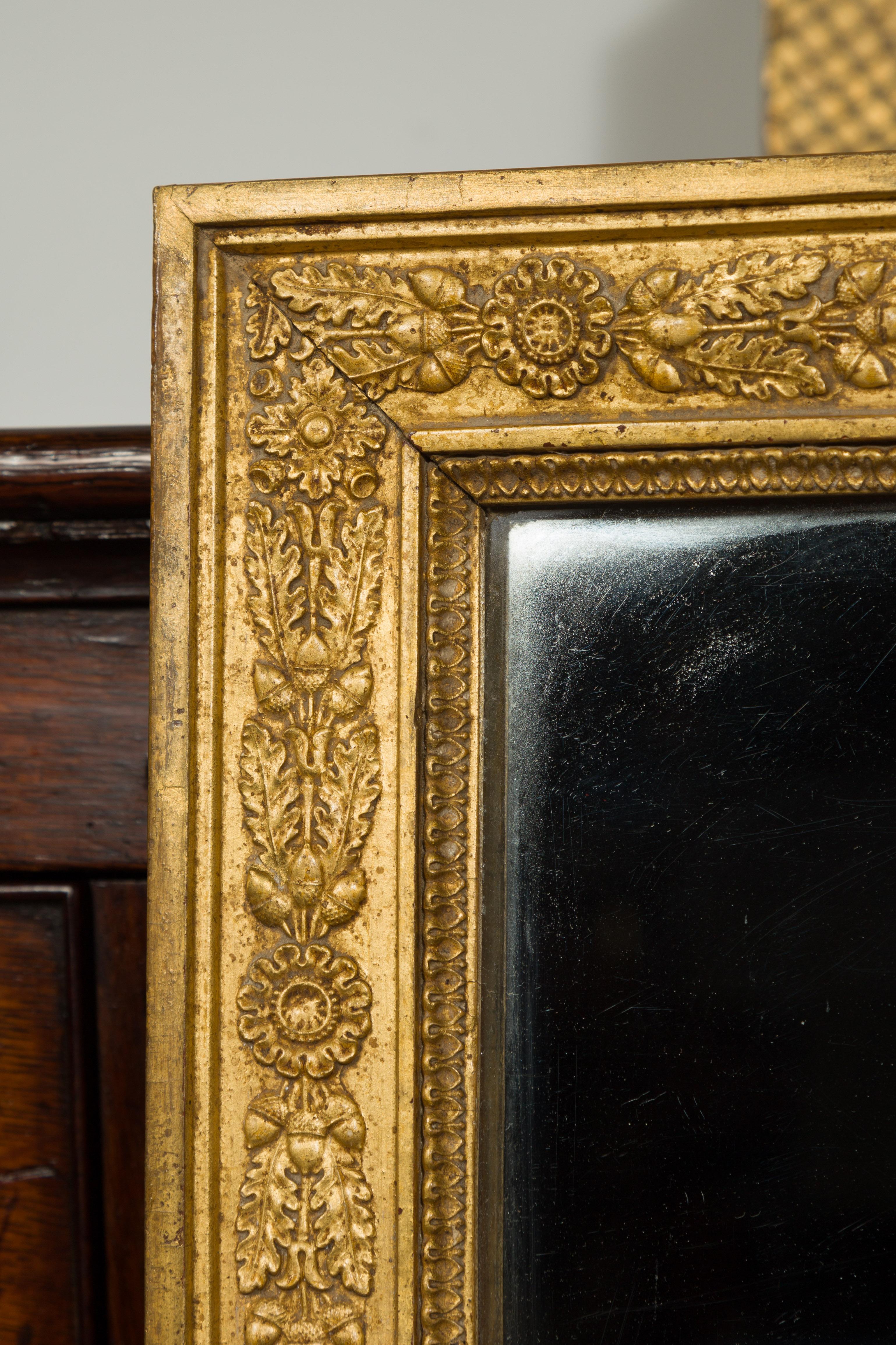 French Turn of the Century Giltwood Split Mirror with Foliage and Floral Frieze For Sale 4