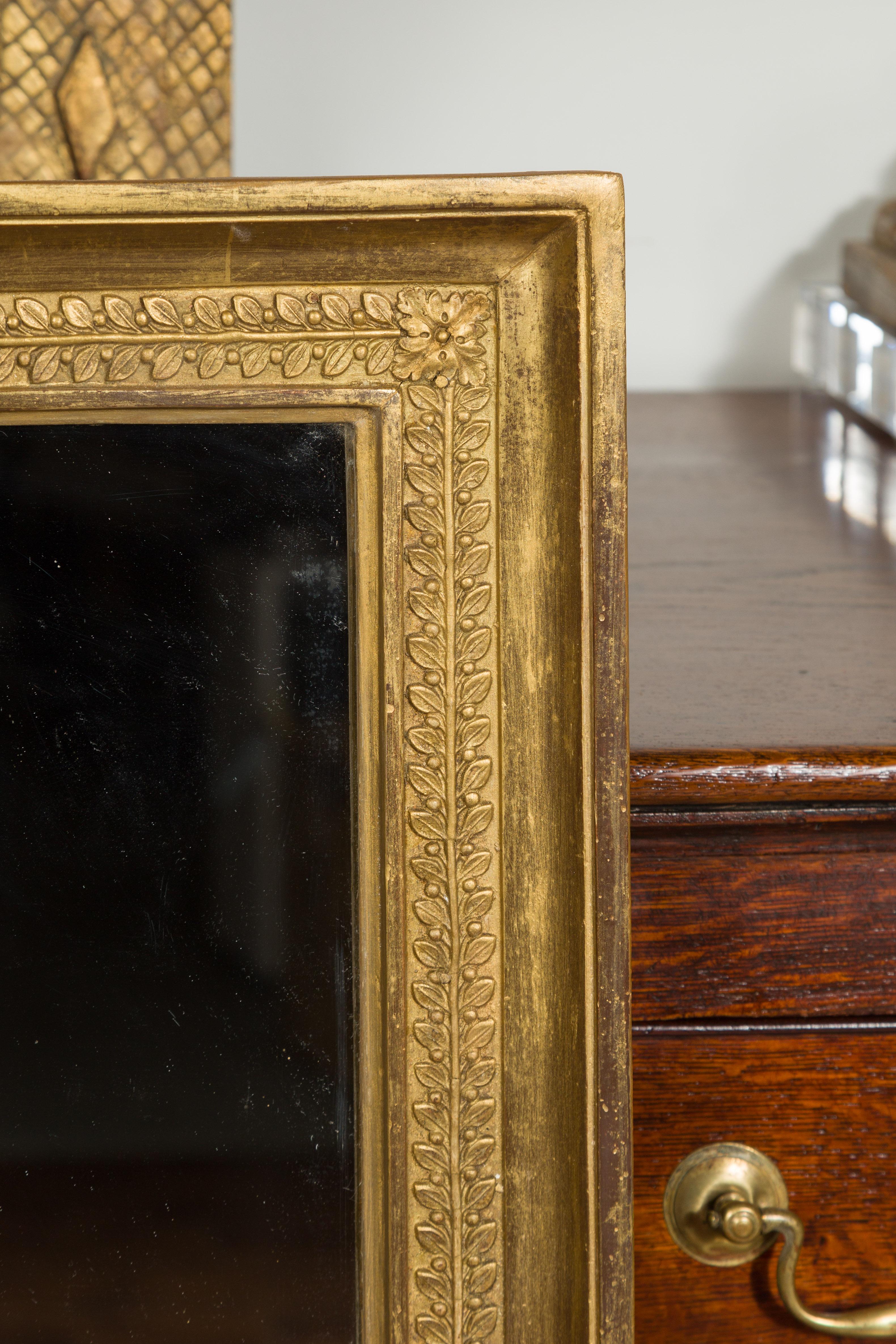 French Turn of the Century Giltwood Split Mirror with Foliage and Rosettes 5