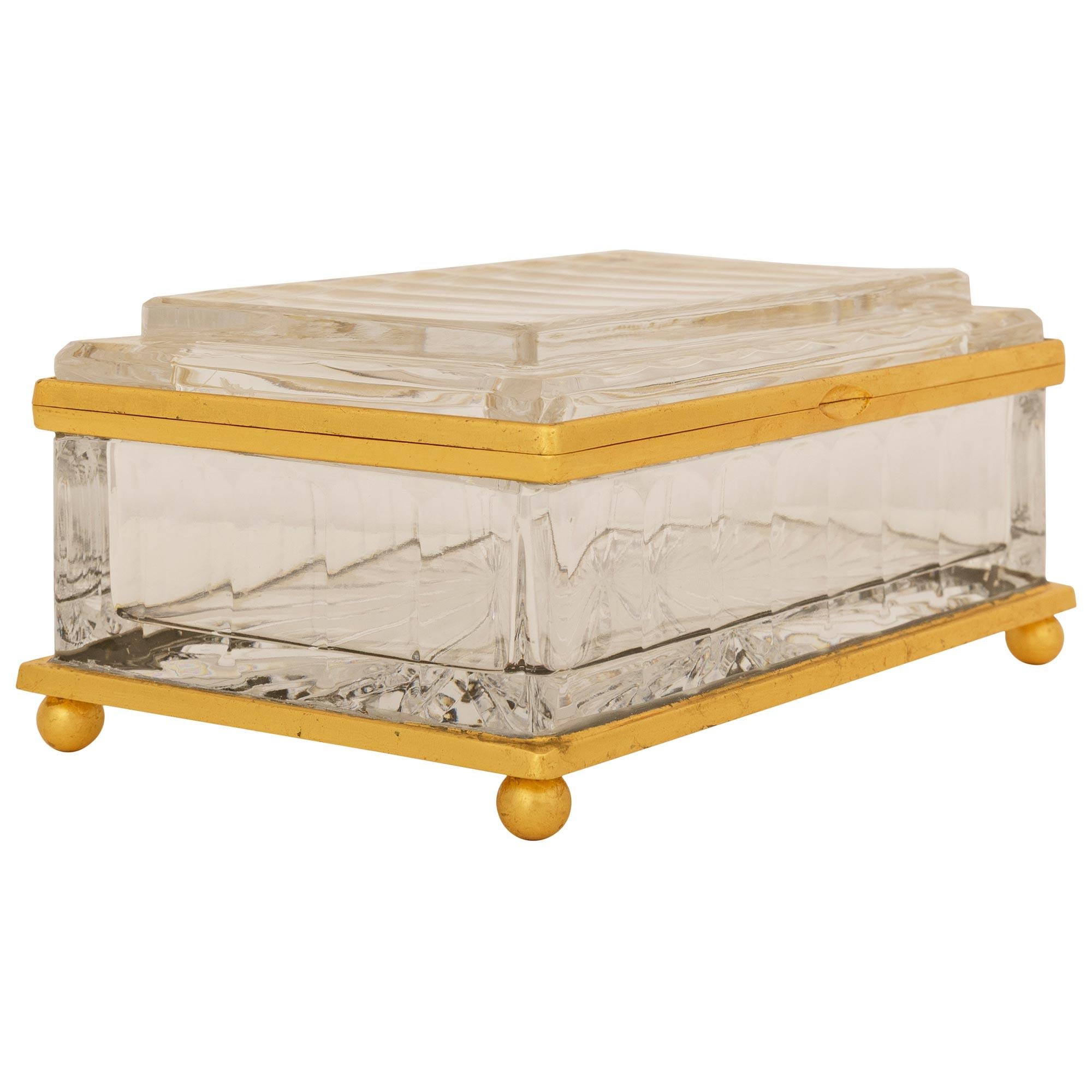 French Turn of the Century Louis XVI st. Crystal and Gilt Bronze box In Good Condition For Sale In West Palm Beach, FL