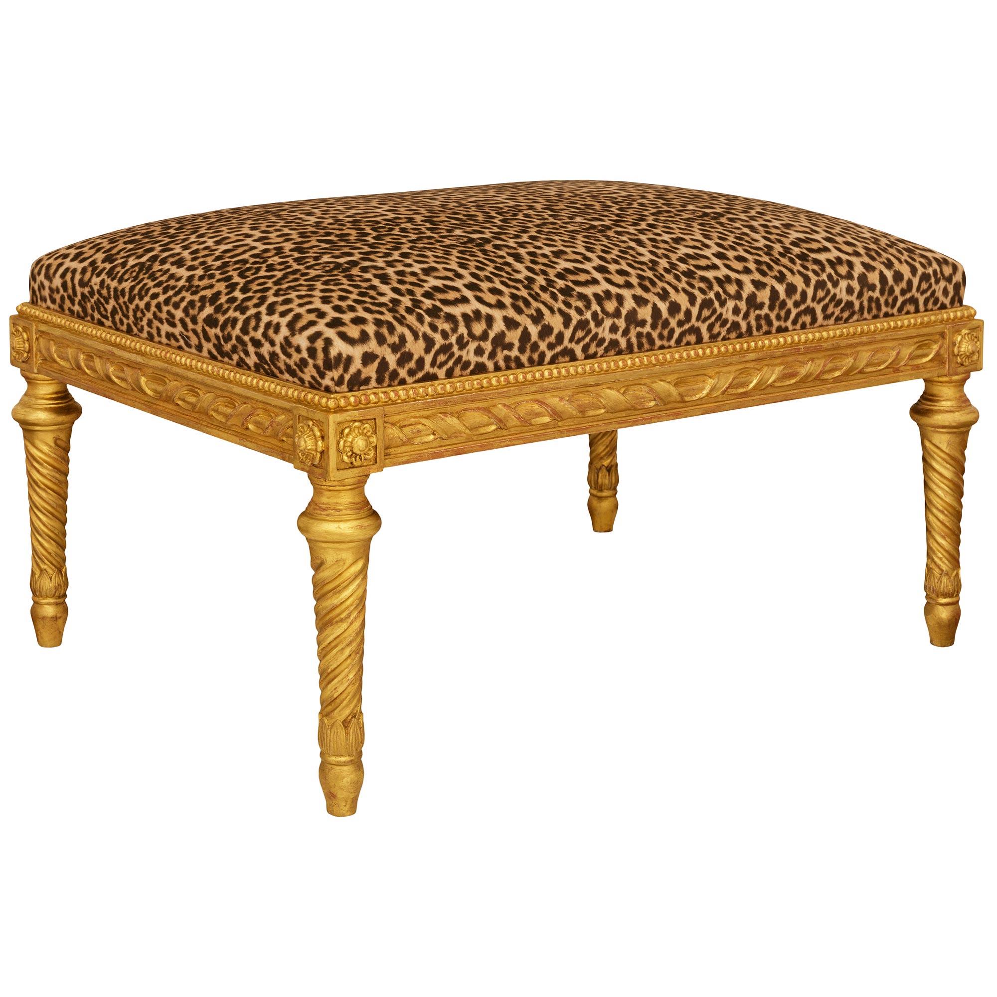 French Turn of the Century Louis XVI st. Giltwood bench In Good Condition For Sale In West Palm Beach, FL
