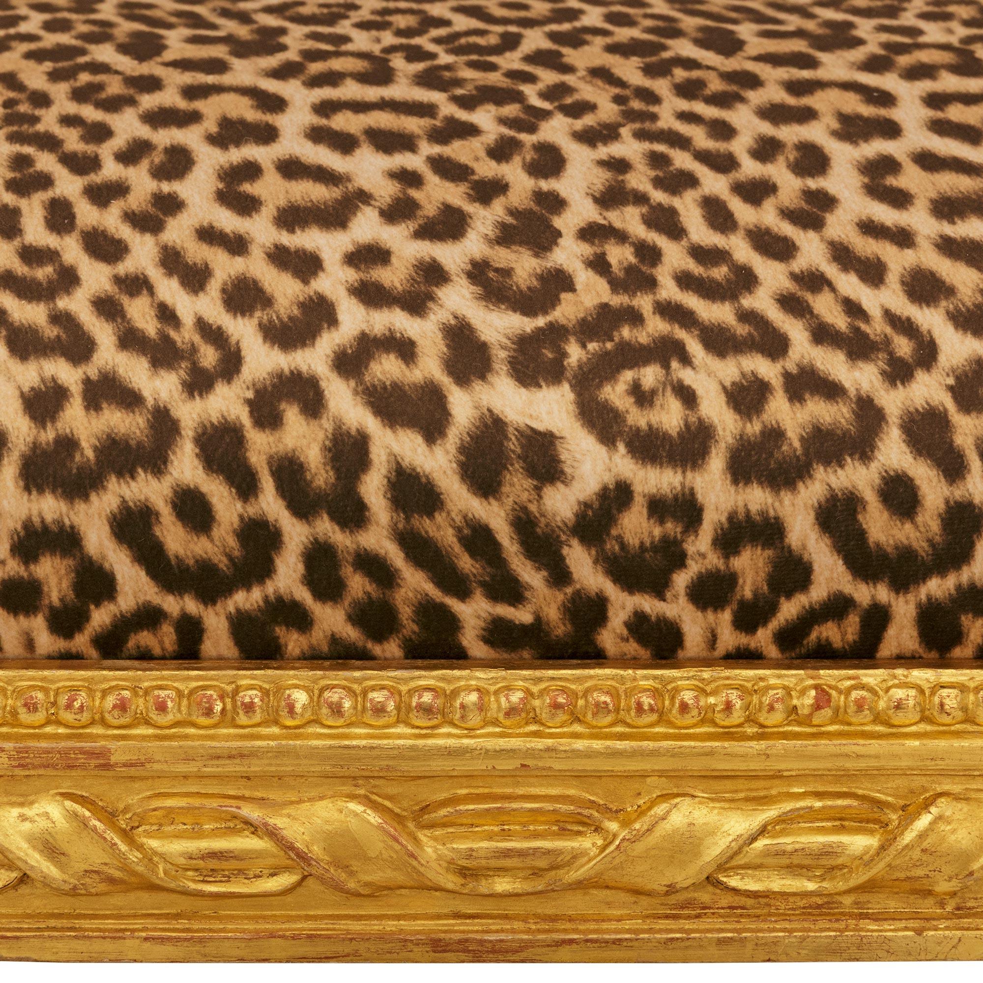 French Turn of the Century Louis XVI st. Giltwood bench For Sale 1