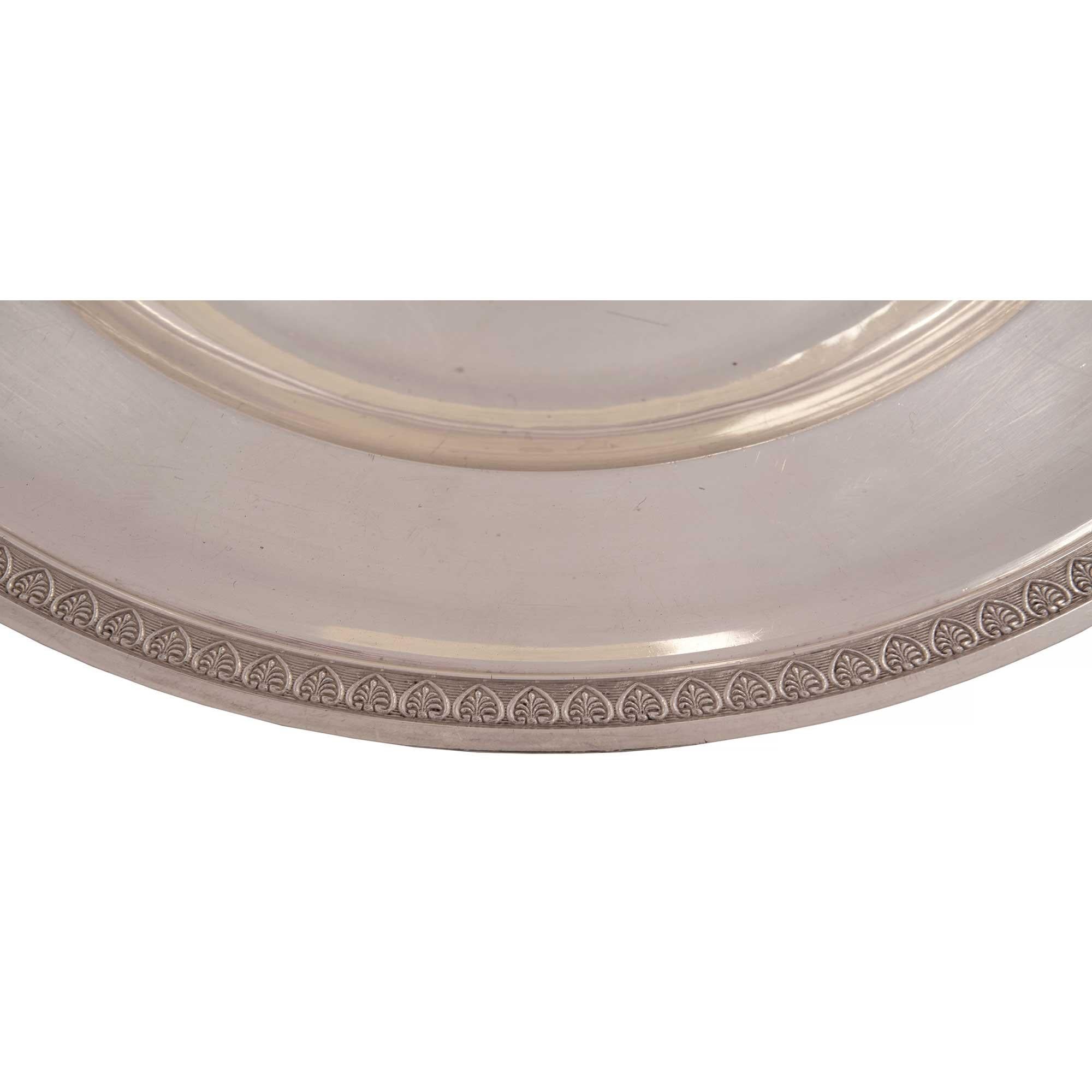 20th Century French Turn of the Century Neoclassical Style Sterling Silver Round Platter For Sale