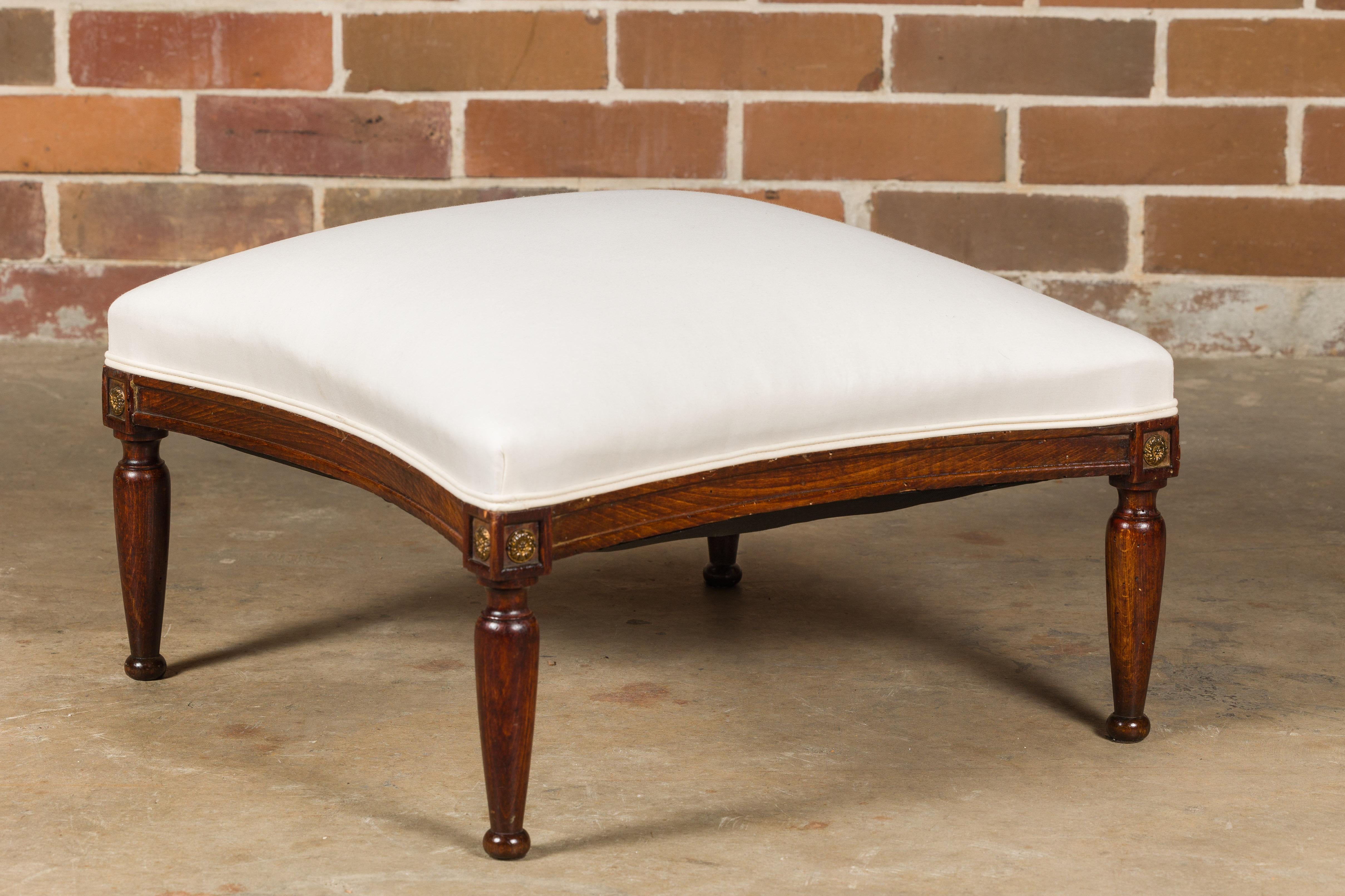 20th Century French Turn of the Century Ottoman with Giltwood Rosettes and Upholstery, 1900s For Sale