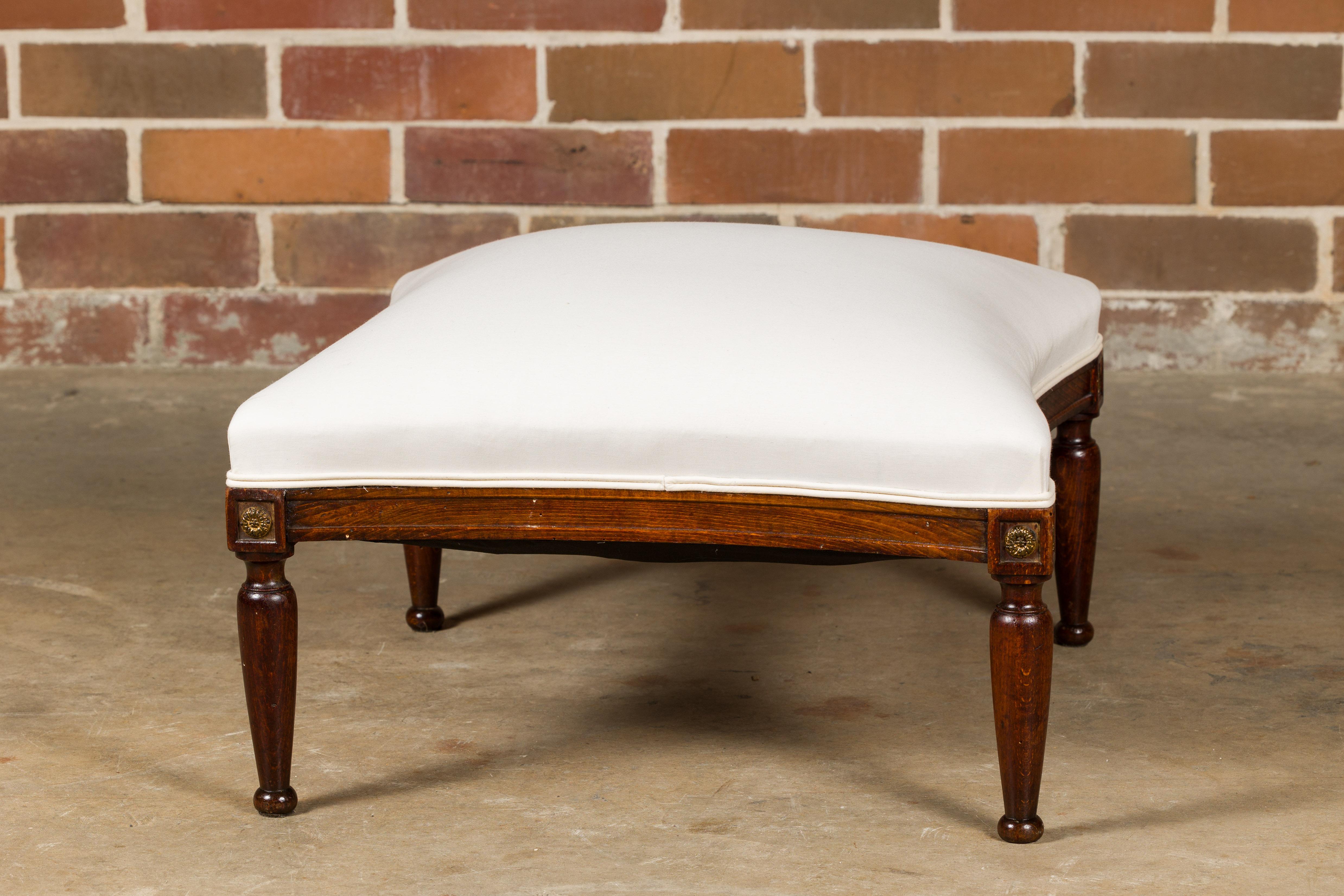 French Turn of the Century Ottoman with Giltwood Rosettes and Upholstery, 1900s For Sale 1