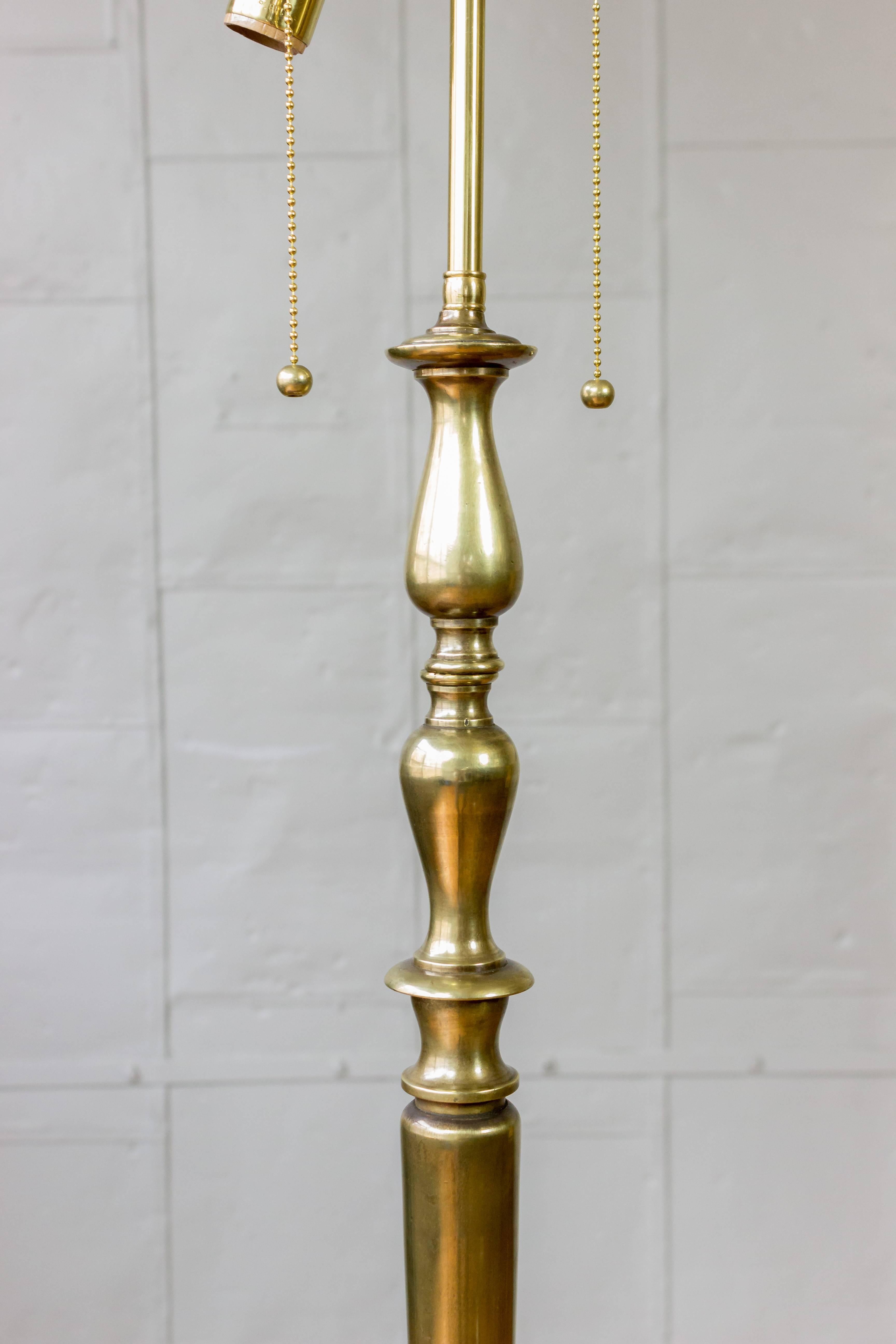 French Turned and Cast Brass and Bronze Floor Lamp In Excellent Condition In Buchanan, NY
