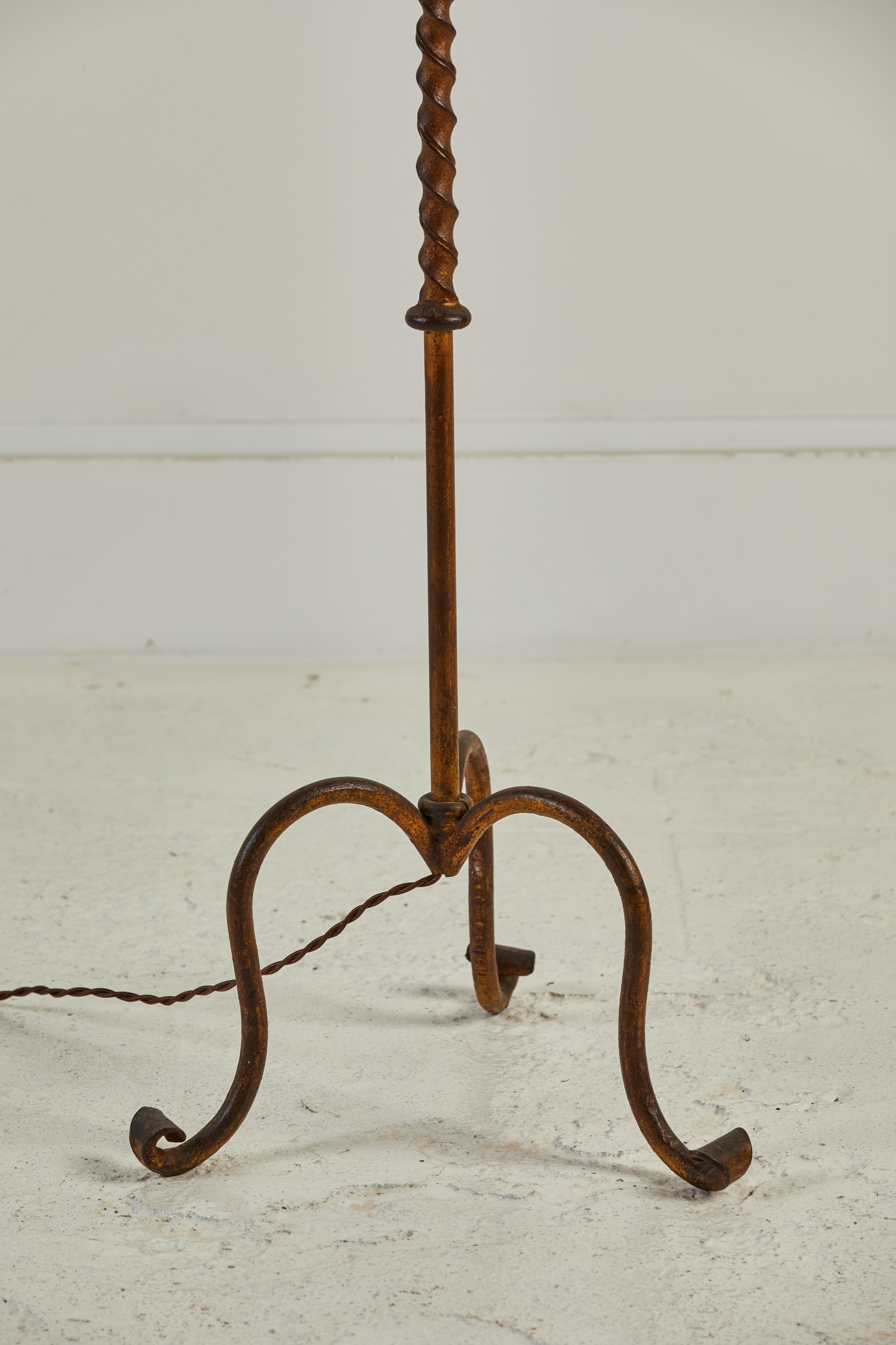 20th Century French Turned Brass Floor Lamp with Floral Details