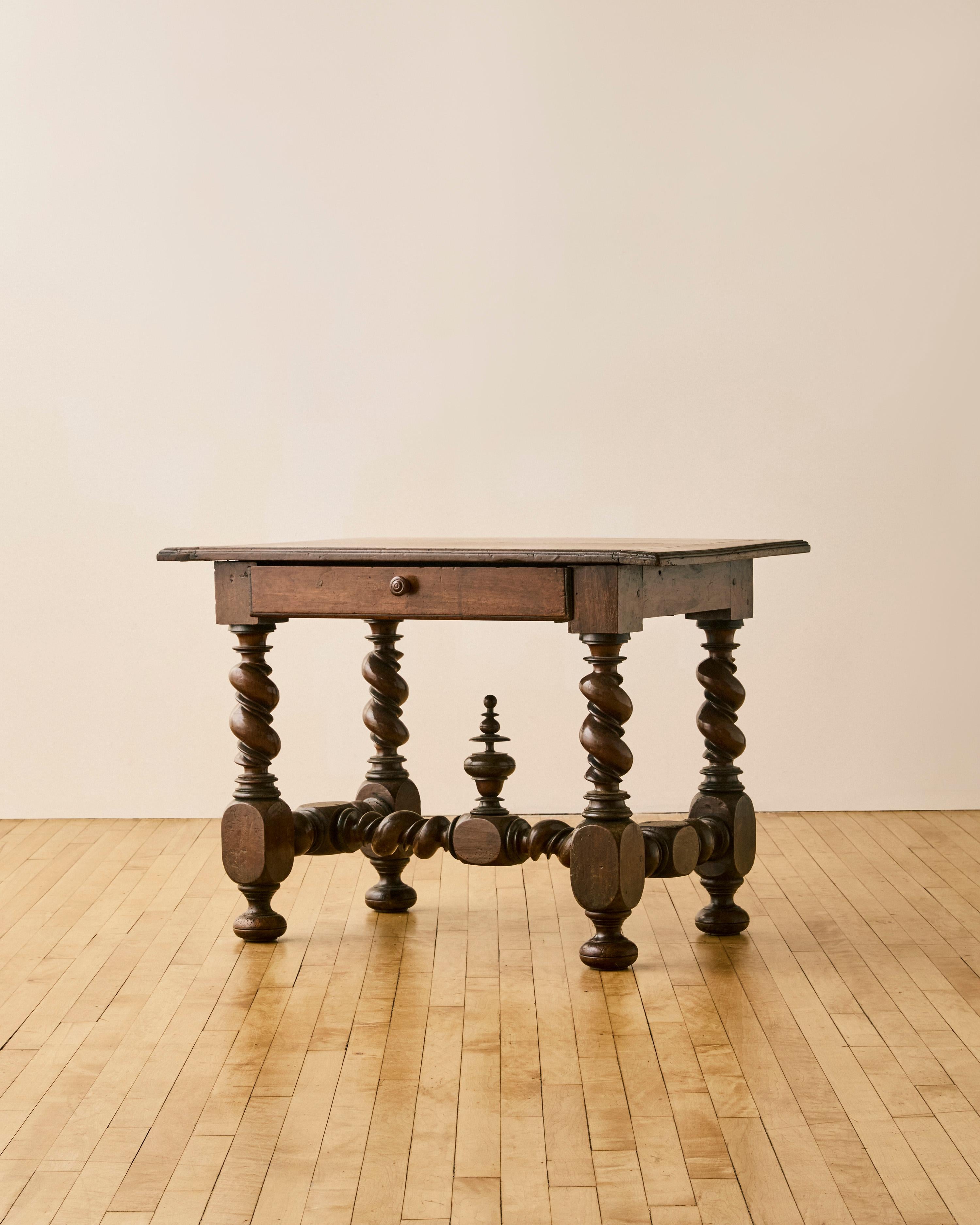 French Turned Wood Writing Table (19. Jahrhundert) im Angebot