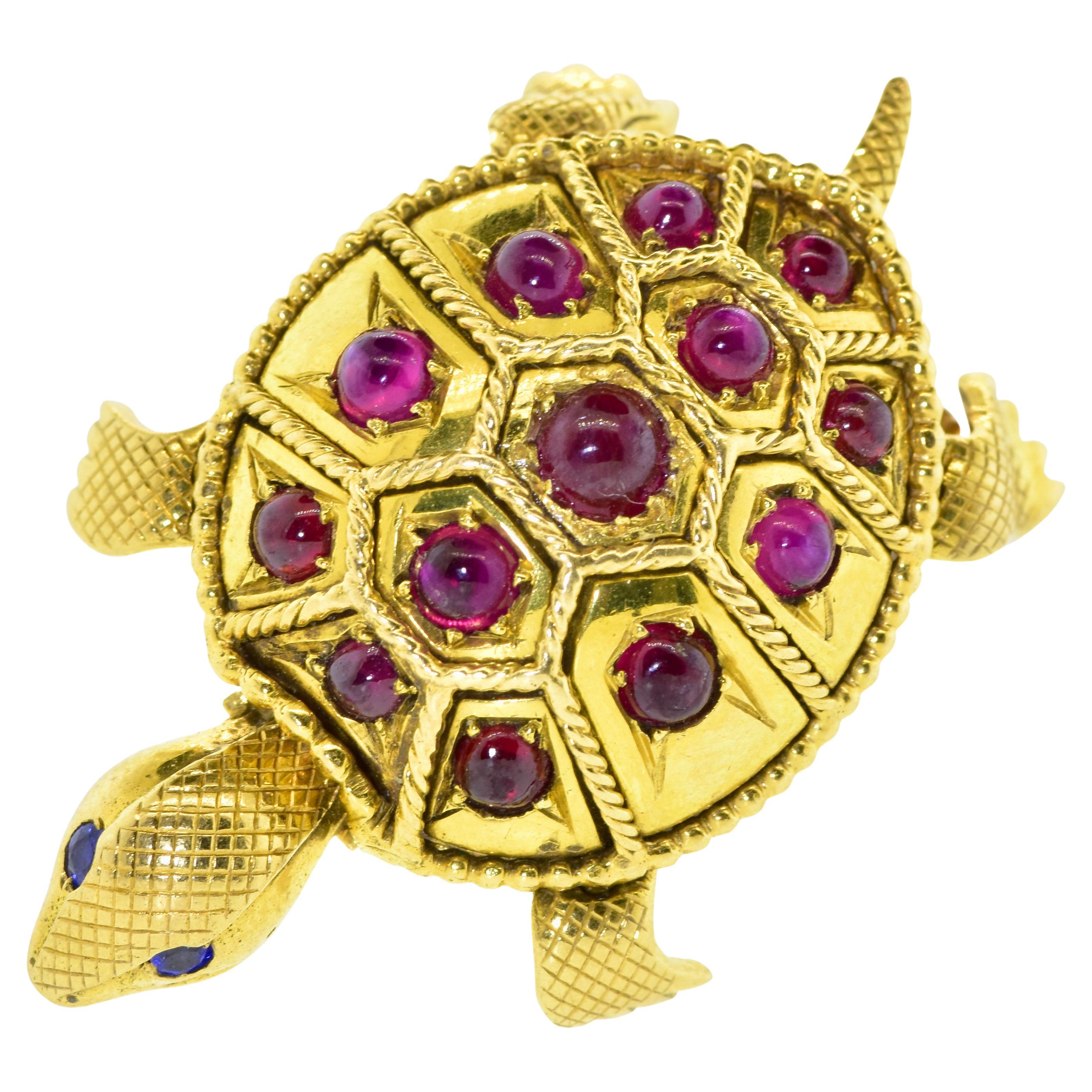 French Turtle with Burma Ruby & 18K Yellow Gold Double Clip Brooch, C. 1950 In Excellent Condition In Aspen, CO