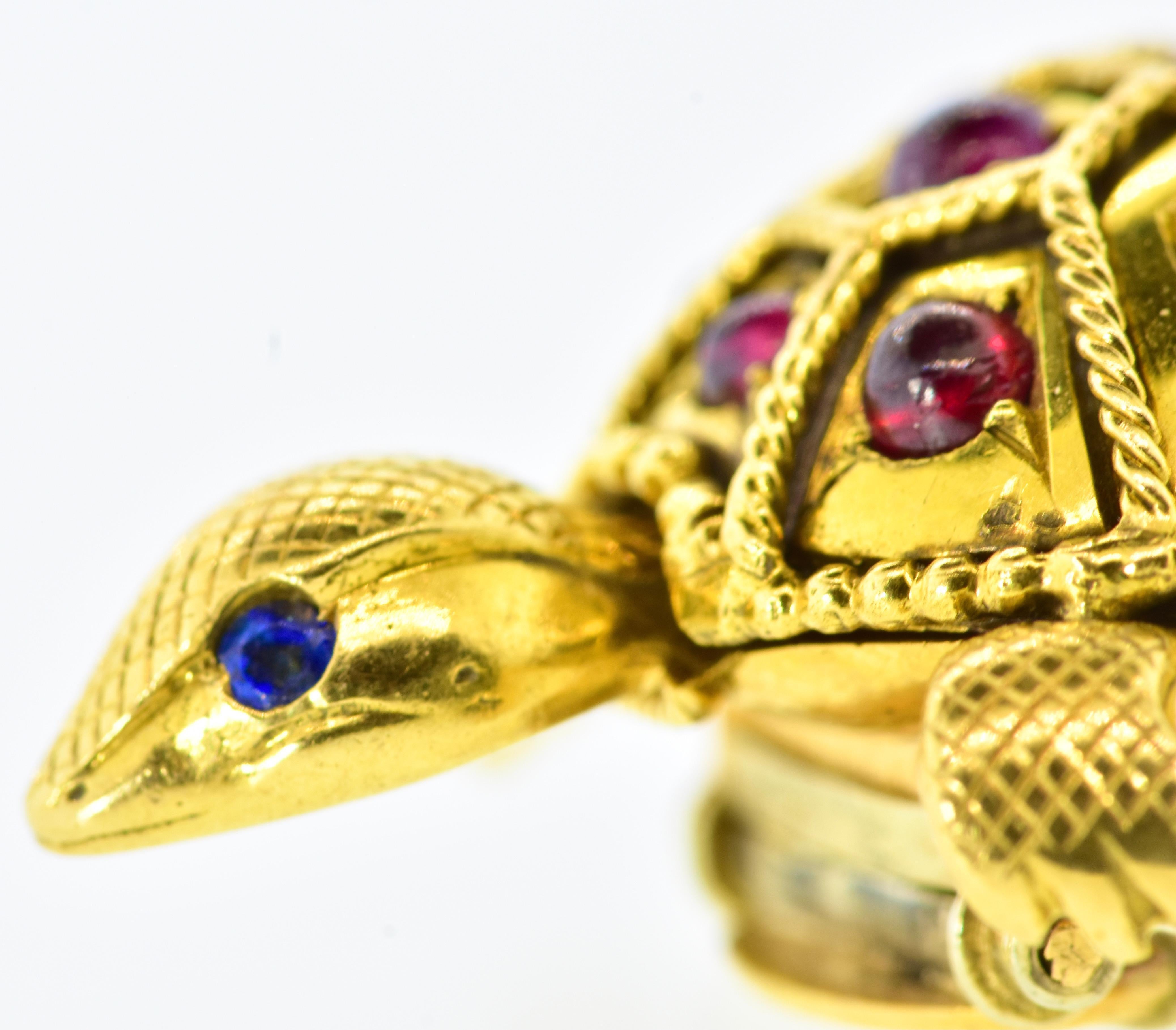 French Turtle with Burma Ruby & 18K Yellow Gold Double Clip Brooch, C. 1950 3