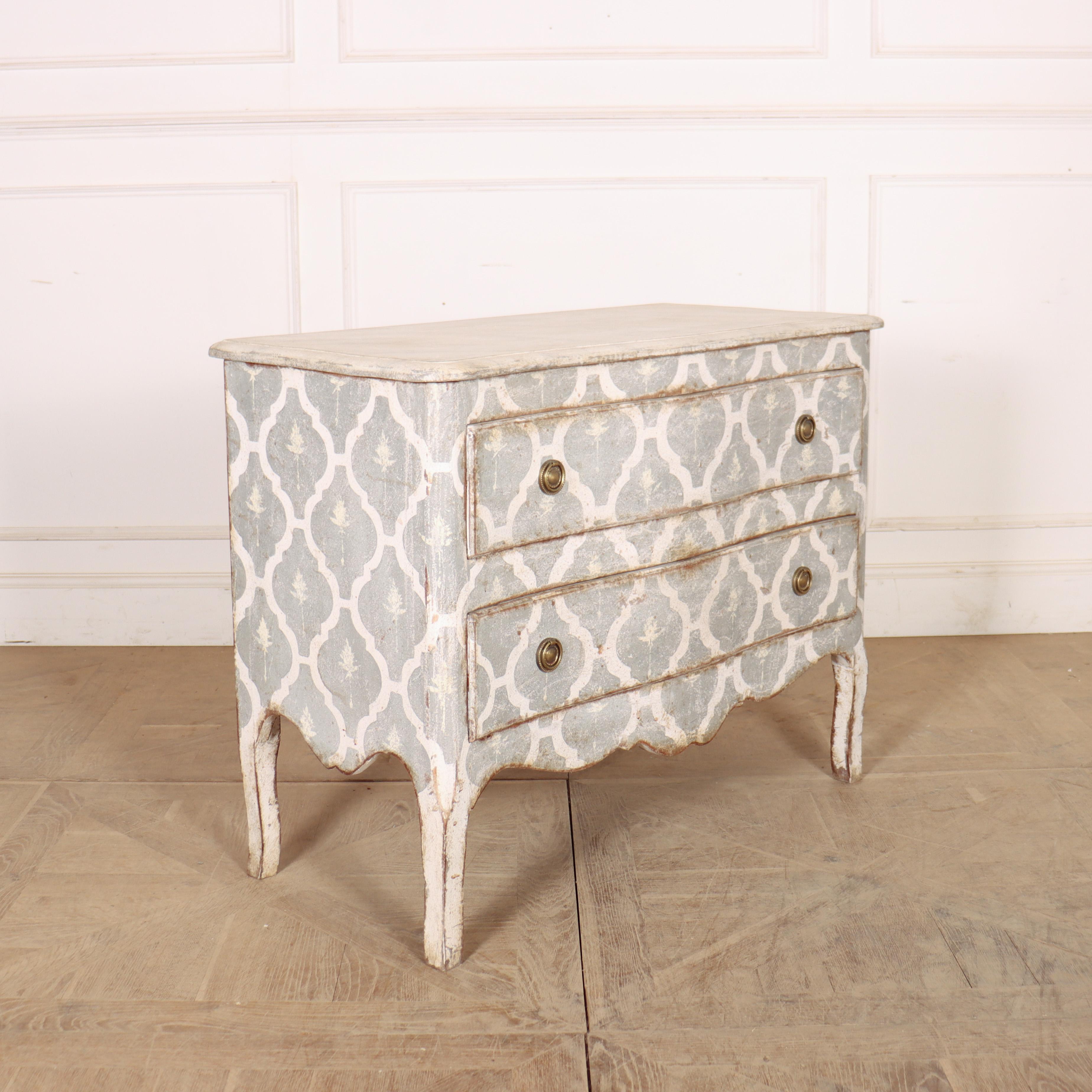 Quercia Commode francese a due cassetti in vendita