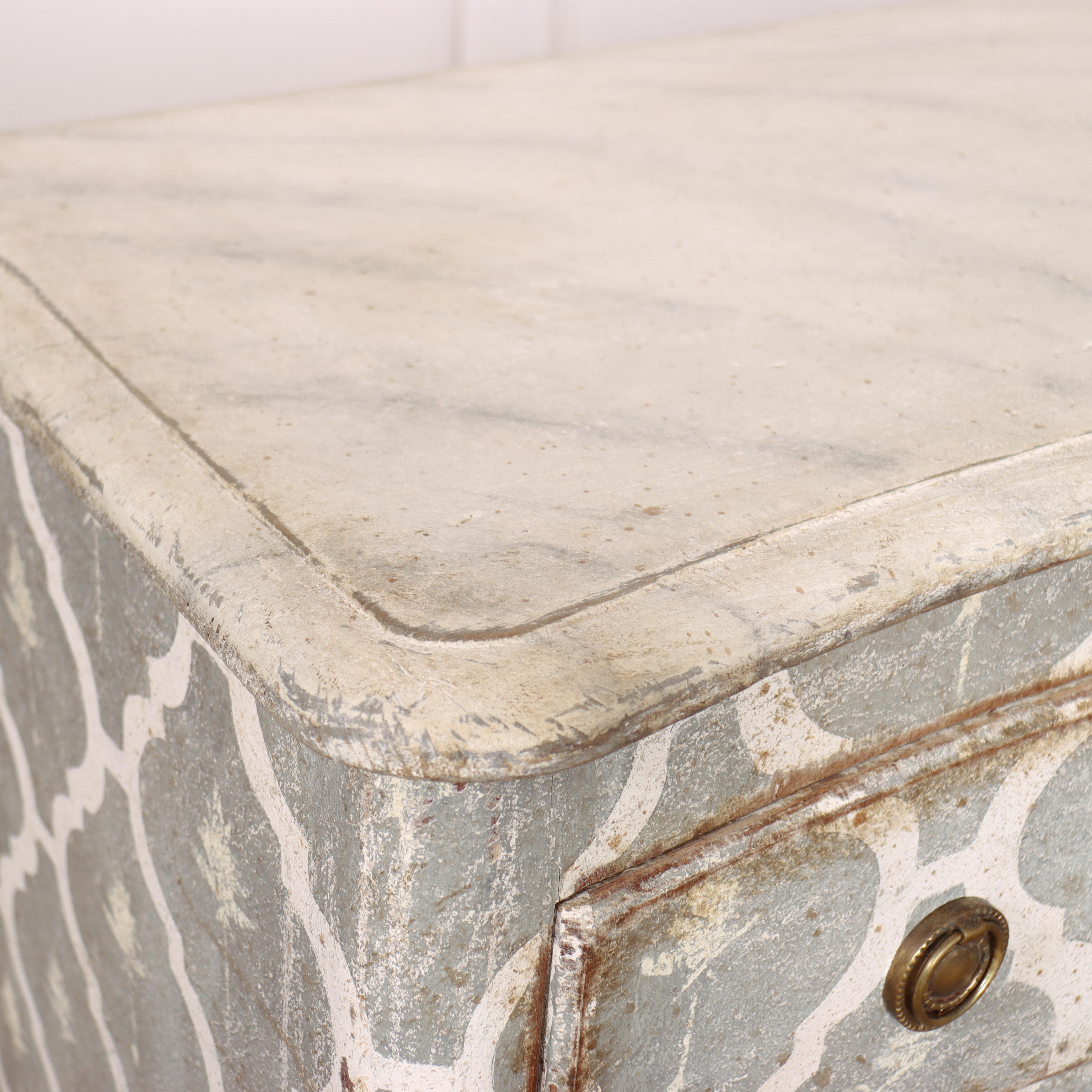 Commode francese a due cassetti in vendita 1